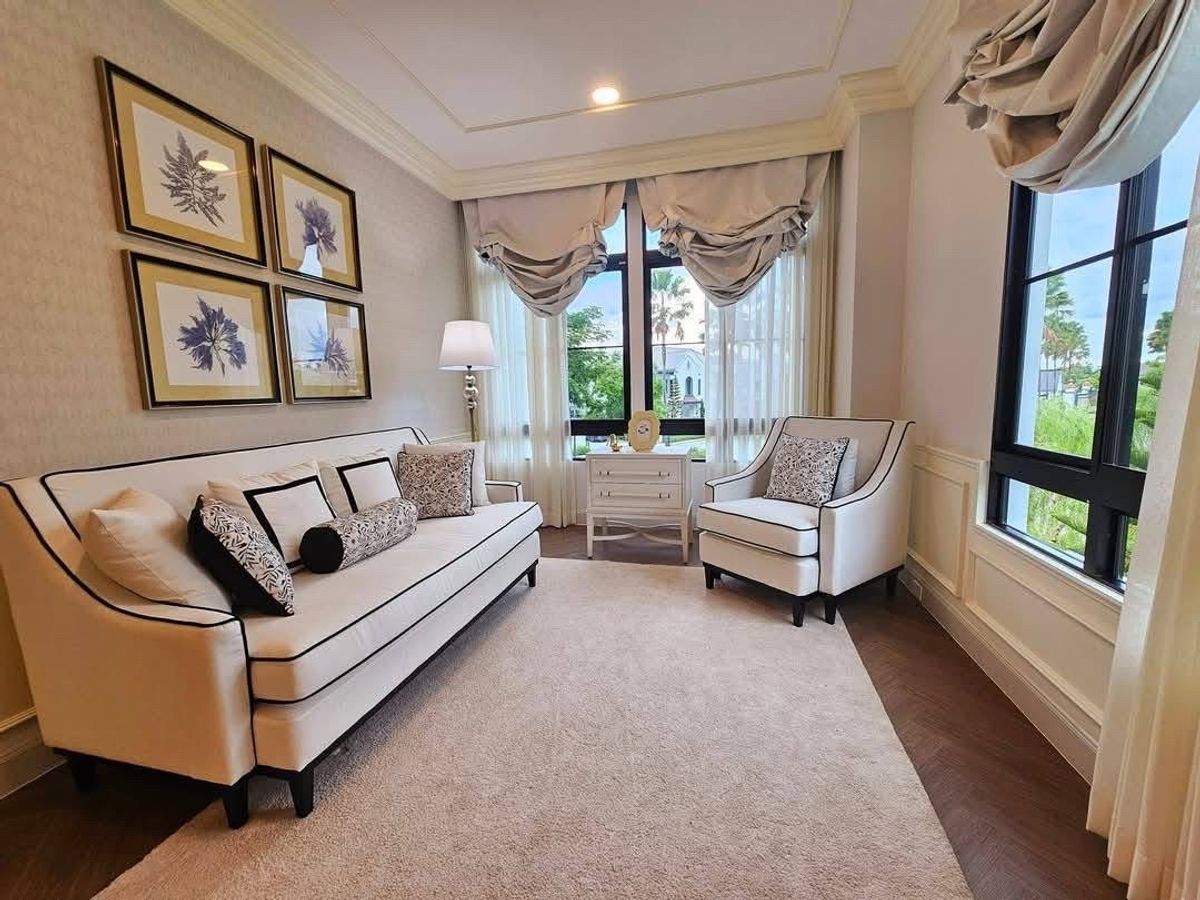 For SaleHousePattanakan, Srinakarin : 𝐇𝐎𝐓 𝐃𝐄𝐀𝐋 House for sale in Nantawan Rama 9, Krungthep Kreetha, size 650 SQ.M 5 Bed, only 110 MB !!