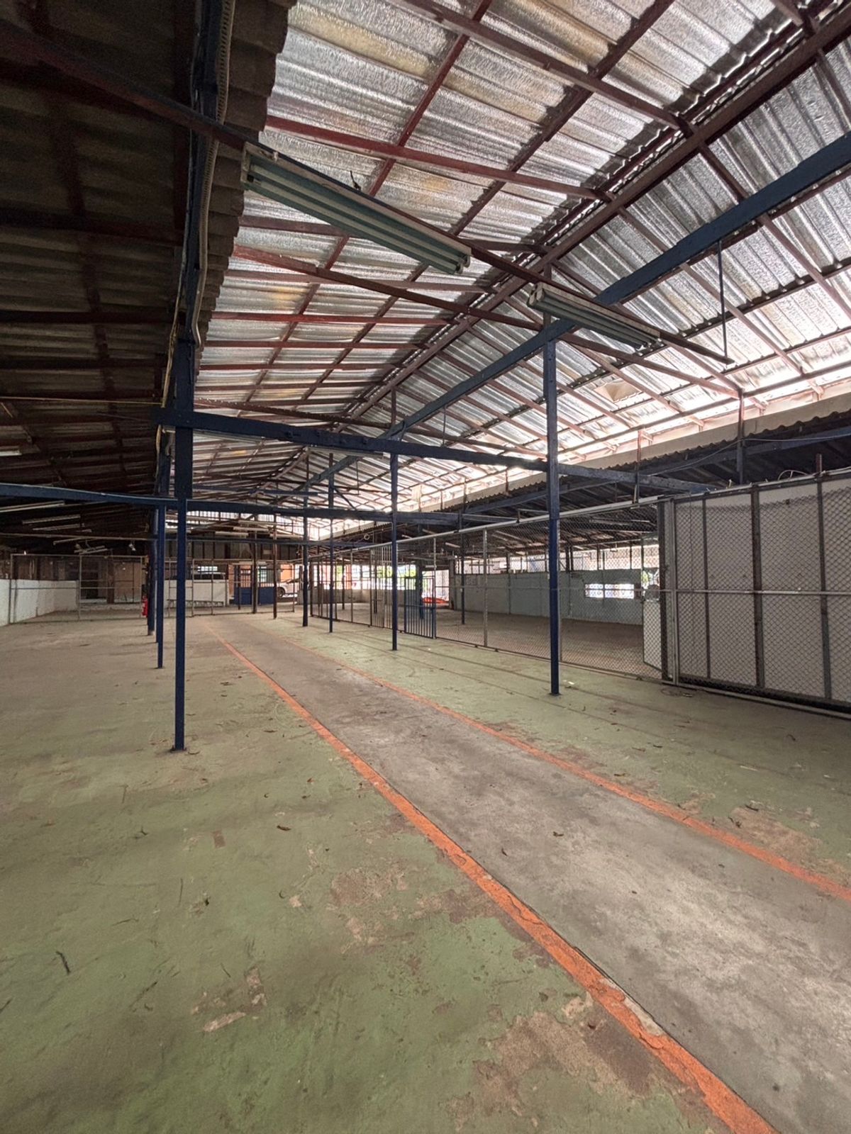 For RentWarehouseSukhumvit, Asoke, Thonglor : Warehouse for Rent @ Sukhumvit62