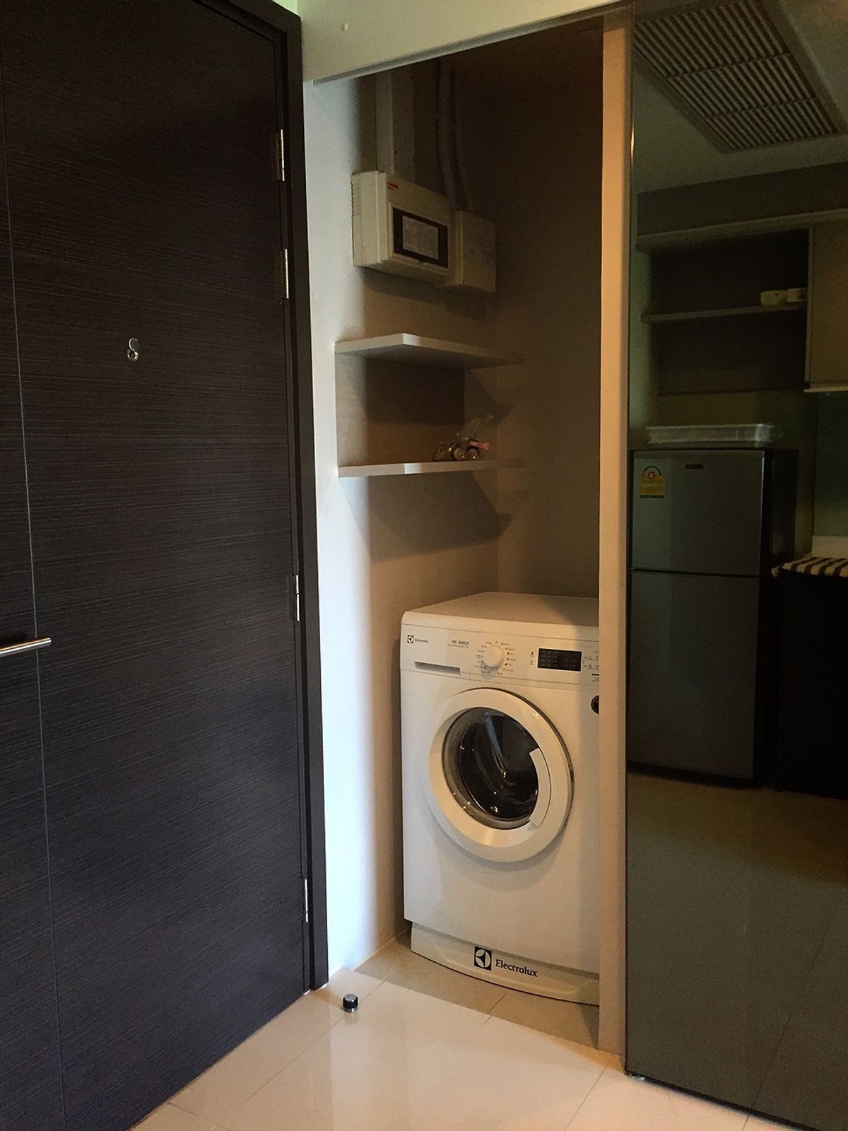 CondoSukhumvit, Asoke, Thonglor : CEIL BY SANSIRI condo is convenient to travel near the BTS train. There is a full furniture shuttle. Ready to stay immediately  