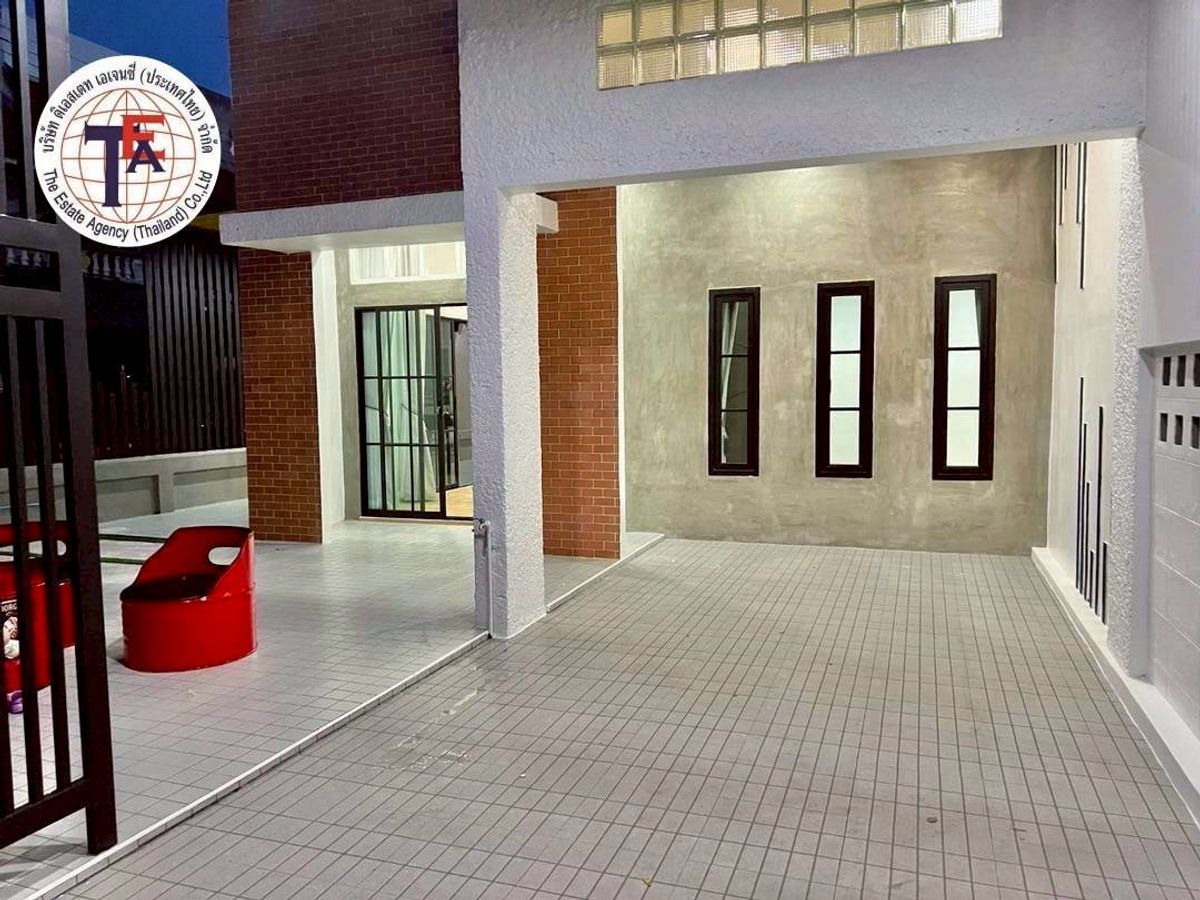 For SalePathum Thani,Rangsit, Thammasat : 2 storey twin house for sale, Chom Fao Rangkul, Rangsit-Khlong 2 Lam Luk Ka Ongkharak Thanyaburi, Pathum Thani, Nakhon Nayok, Thammasat University, Rangsit Future Park Rangsit Bang Pakok Dream World Hospital, Duangjit Kindergarten 2 School Bank Department