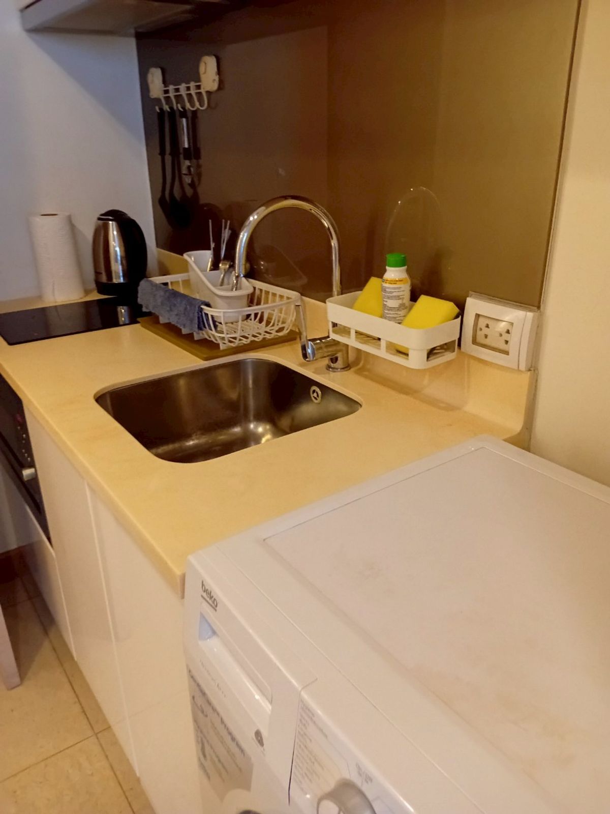 For SaleCondoPattaya, Bangsaen, Chonburi : for sale condo the palm wongamat beach front pattaya studio type (S03-2005)