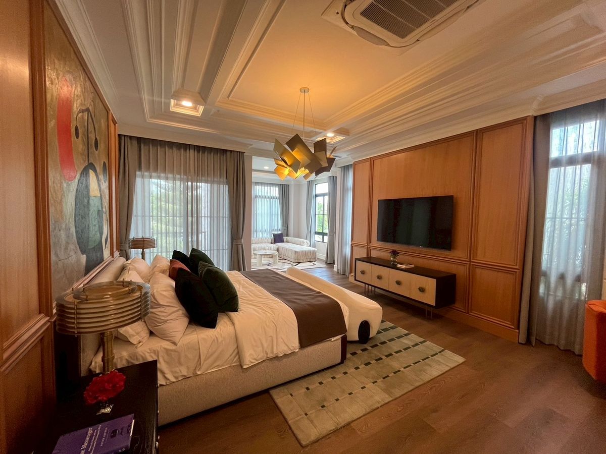 ขายบ้านปิ่นเกล้า จรัญสนิทวงศ์ : 🏡 ขายบ้านหรู นันทวัน ปิ่นเกล้า - กาญจนาภิเษก บ้าน Type Leduc | พื้นที่ใช้สอย 608 ตร.ม. | ที่ดิน 190 ตร.วา | ราคา 70 ล้านบาท (ภาพบ้านตัวอย่าง)