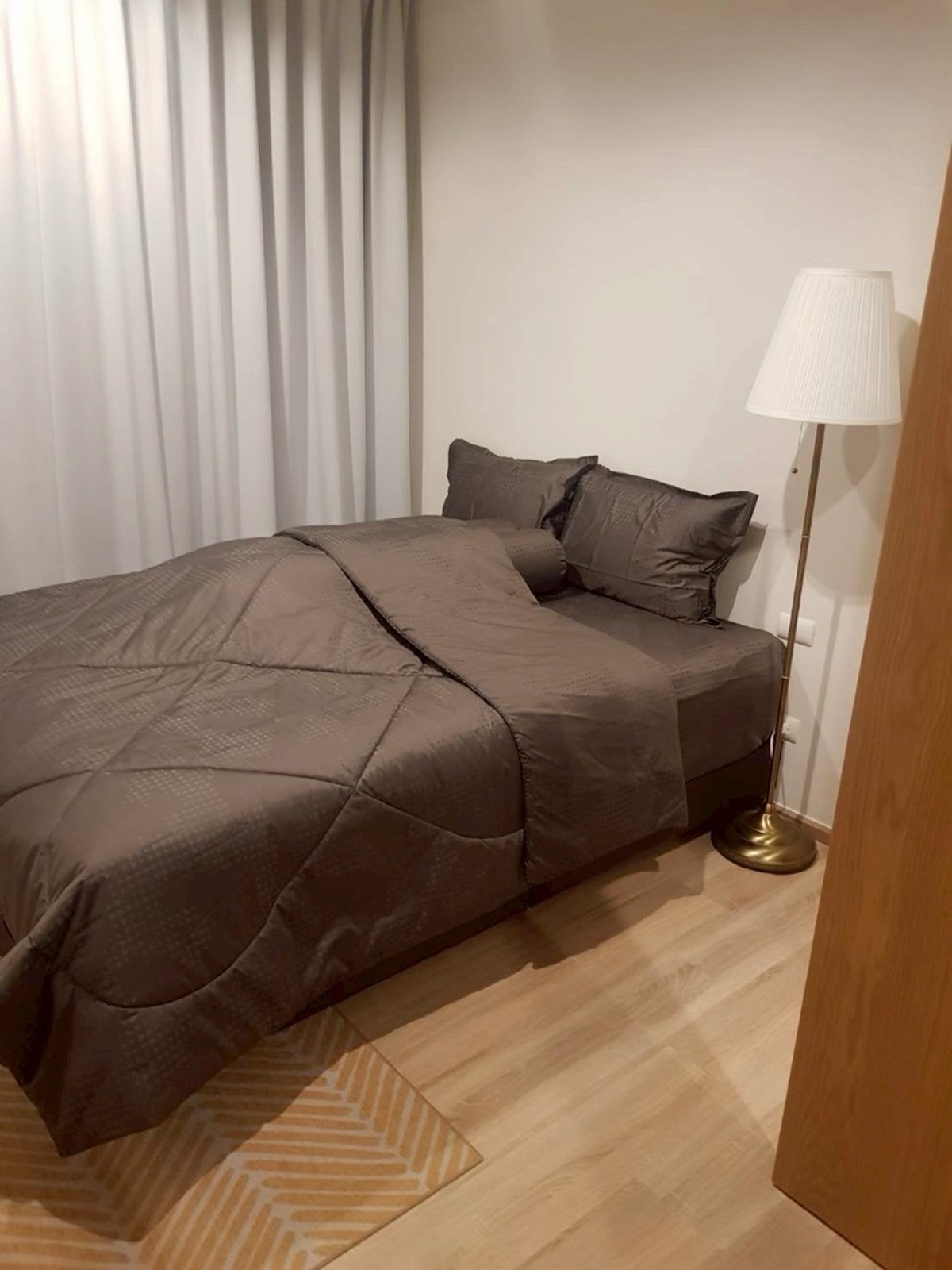 ให้เช่าคอนโดพระราม 9 เพชรบุรีตัดใหม่ RCA : The Base Garden Rama 9 (เดอะ เบส การ์เดน พระราม 9) for Rent (1bed1bath 35sqm)