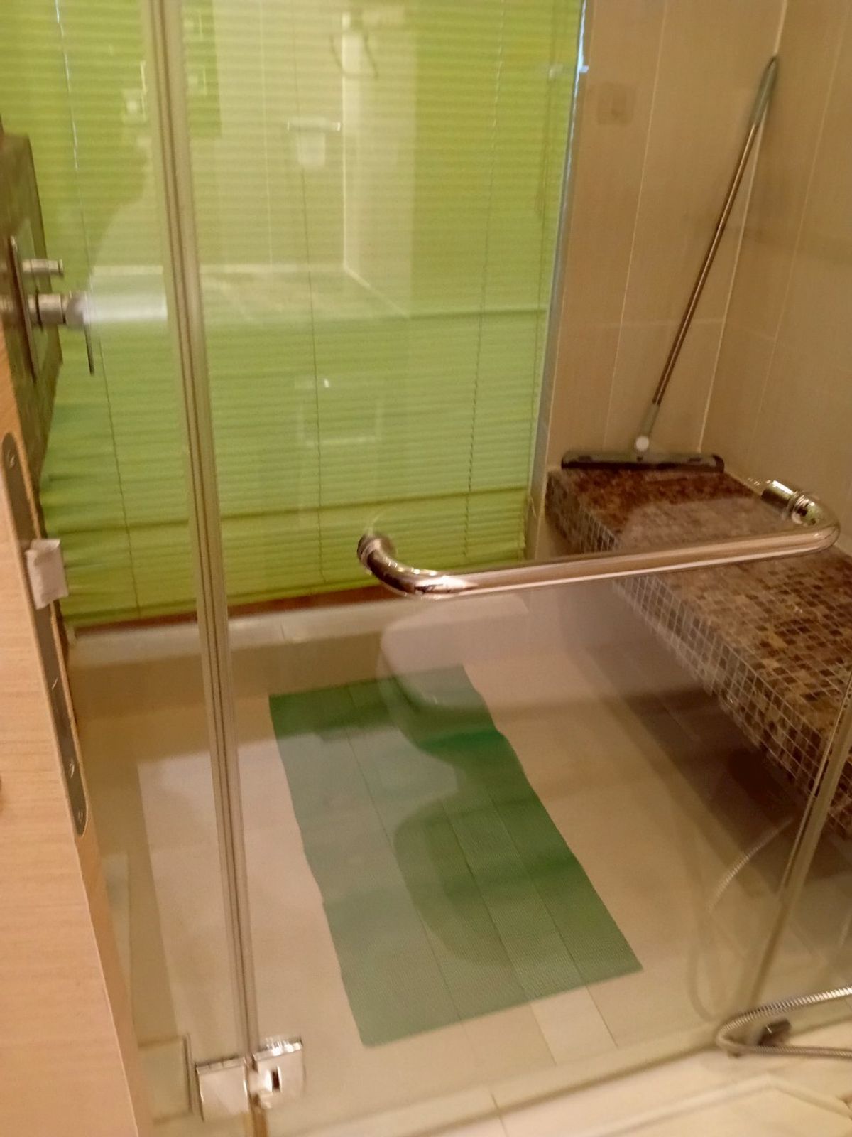 For SaleCondoPattaya, Bangsaen, Chonburi : for sale condo the palm wongamat beach front pattaya studio type (S03-2005)