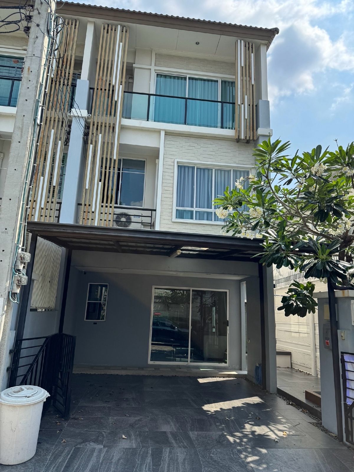 For SaleTownhomeChaengwatana, Muangthong : Sell ​​Townhome The Platan Citi Chaengwatthana (The Plant Citi Chaengwatthana), converted 155 square meters of living space 3, 3 water 📲 𝟎𝟔𝟒-𝟕𝟗𝟒𝟒𝟐𝟔𝟑 (Khun Nam)  