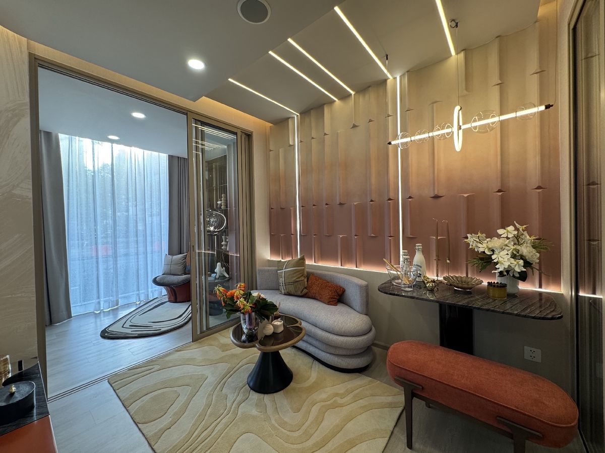 For SaleCondoSathorn, Narathiwat : Low Rise Condo, the latest project, the first price. Life Sathorn Narathiwas 22