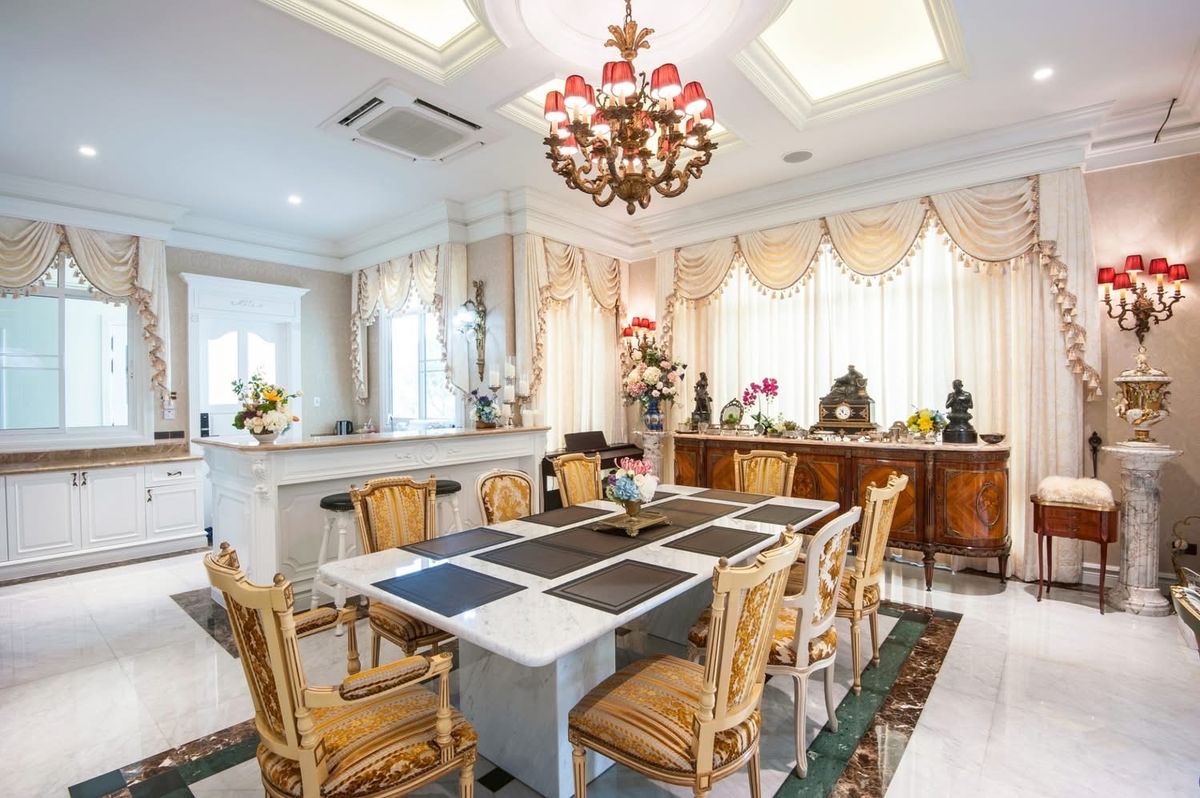 For SaleHouseRama9, Petchburi, RCA : Selling luxury houses 15 minutes from Siam Paragon Zone Din Daeng 1200 SQ.M 5 Bed 6 Bath, only 135 MB