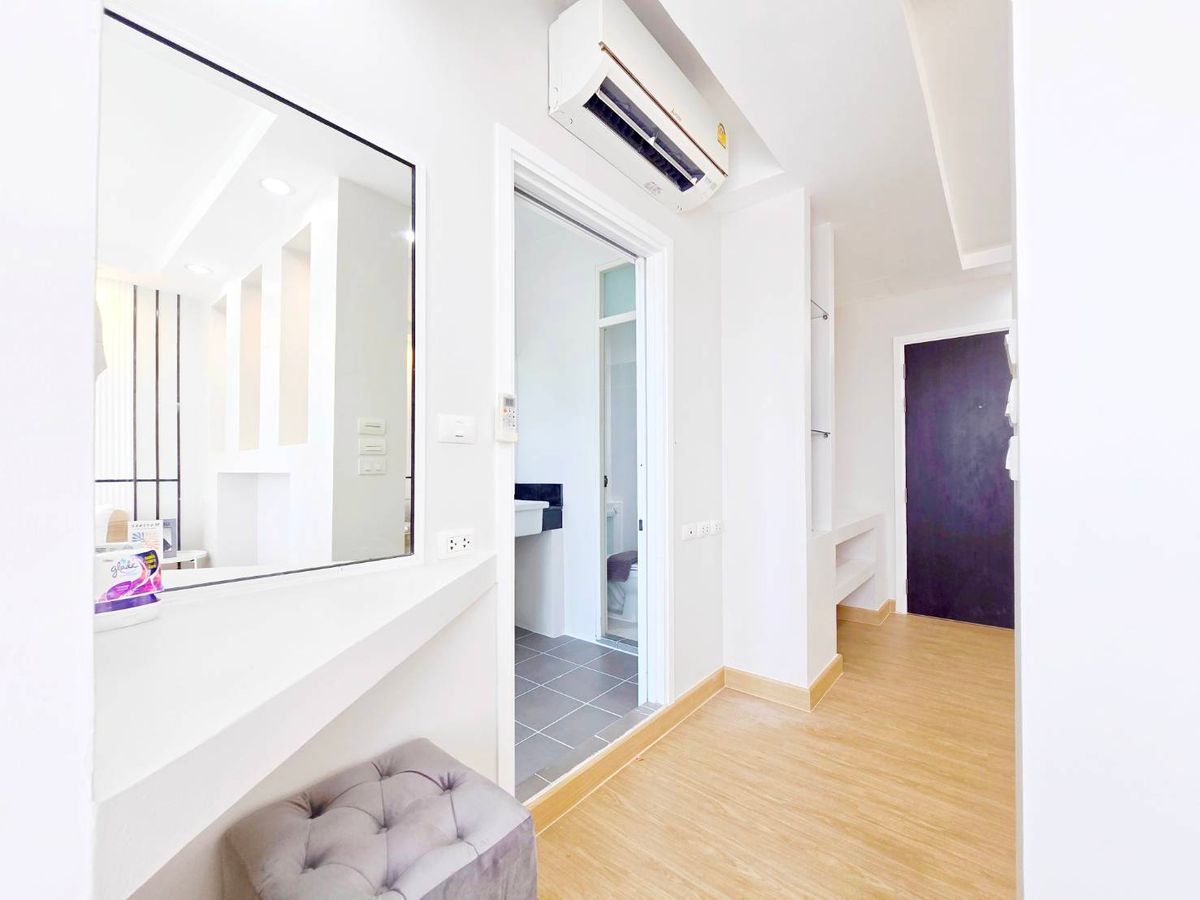 For SaleCondoChokchai 4, Ladprao 71, Ladprao 48, : ✨️ Corner room .. pay lighter than rent! Get a wide room with a house with a condo on a golden location near MRT and Central Ladprao.