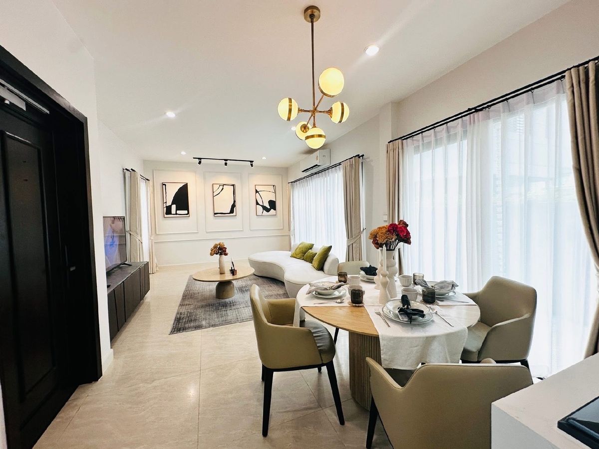 ให้เช่าอ่อนนุช อุดมสุข : ✨Baan Klang Muang Classe Sukhumvit 77 Luxury townhome in the best location 