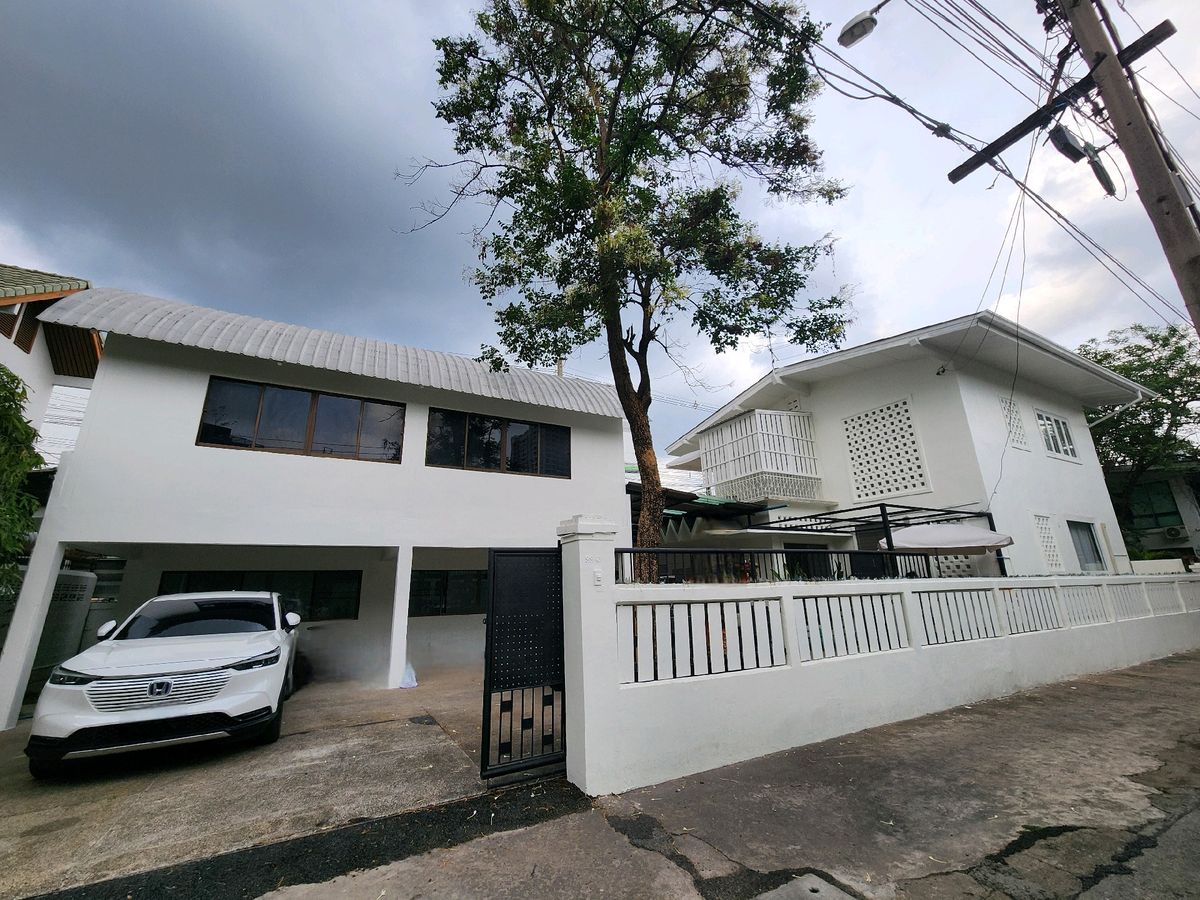 ให้เช่าบ้านลาดพร้าว เซ็นทรัลลาดพร้าว : บ้านเช่าใกล้ MRT ลาดพร้าว ทำ Airbnb ได้