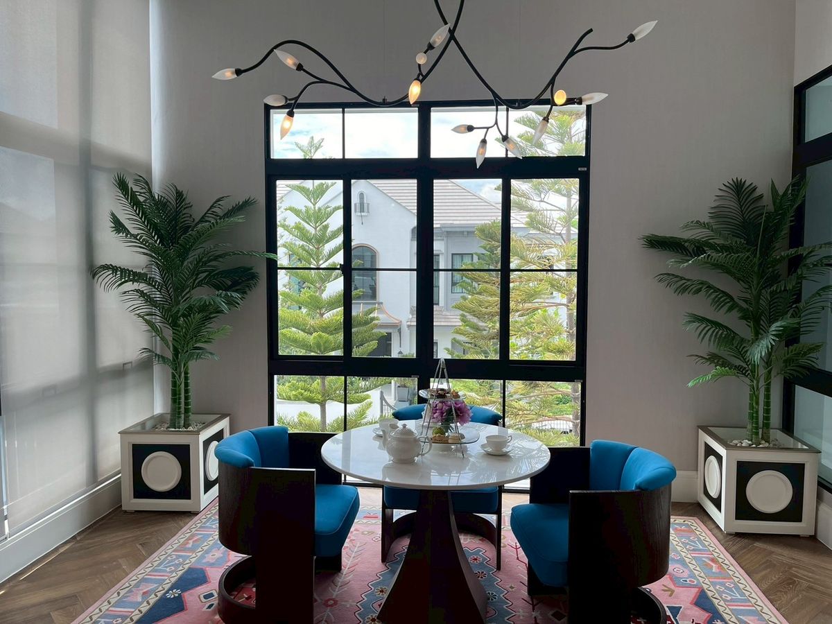 ขายบ้านปิ่นเกล้า จรัญสนิทวงศ์ : 🏡 ขายบ้านหรู นันทวัน ปิ่นเกล้า - กาญจนาภิเษก บ้าน Type Leduc | พื้นที่ใช้สอย 608 ตร.ม. | ที่ดิน 190 ตร.วา | ราคา 70 ล้านบาท (ภาพบ้านตัวอย่าง)