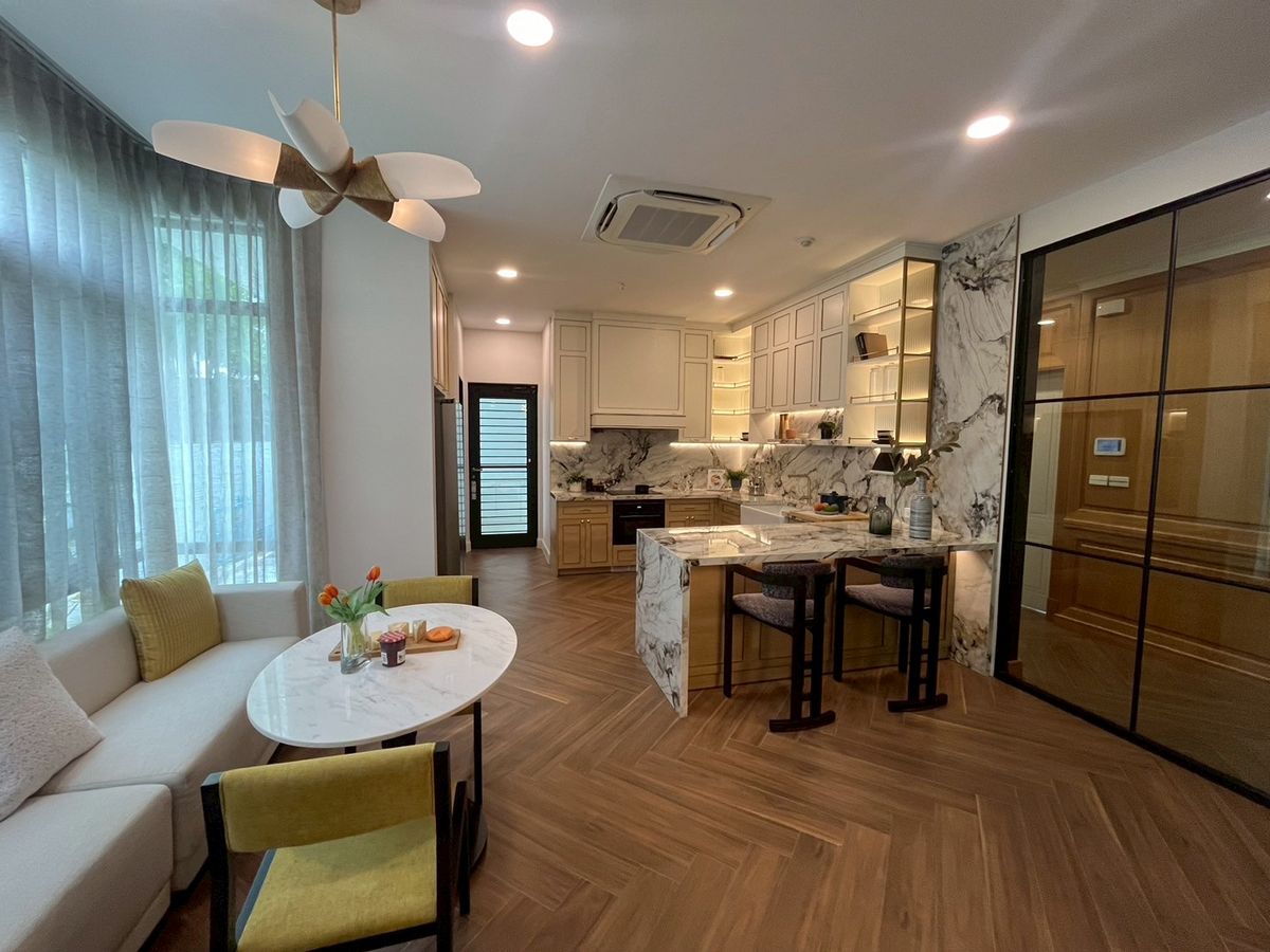 ขายบ้านปิ่นเกล้า จรัญสนิทวงศ์ : 🏡 ขายบ้านหรู นันทวัน ปิ่นเกล้า - กาญจนาภิเษก บ้าน Type Leduc | พื้นที่ใช้สอย 608 ตร.ม. | ที่ดิน 190 ตร.วา | ราคา 70 ล้านบาท (ภาพบ้านตัวอย่าง)