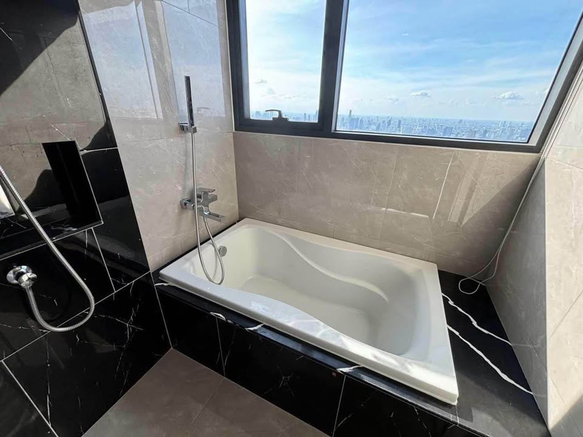 ให้เช่าคอนโดพระราม 9 เพชรบุรีตัดใหม่ RCA : คอนโด One9five Asoke-Rama9 เดินทางสะดวก ใกล้รถไฟฟ้าเอ็มอาที ห้องสวย เฟฟอร์นิเจอร์ครบ พร้อมอยู่ทันที!!