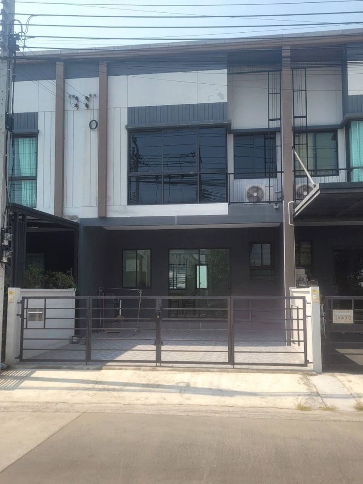 For SaleTownhome : (รหัสAM1565) ขายบ้าน Pleno Phahonyothin 54/1 พลีโน่ พหลโยธิน 54/1 ราคาถูก บ้านไม่เคยอยู่อาศัย