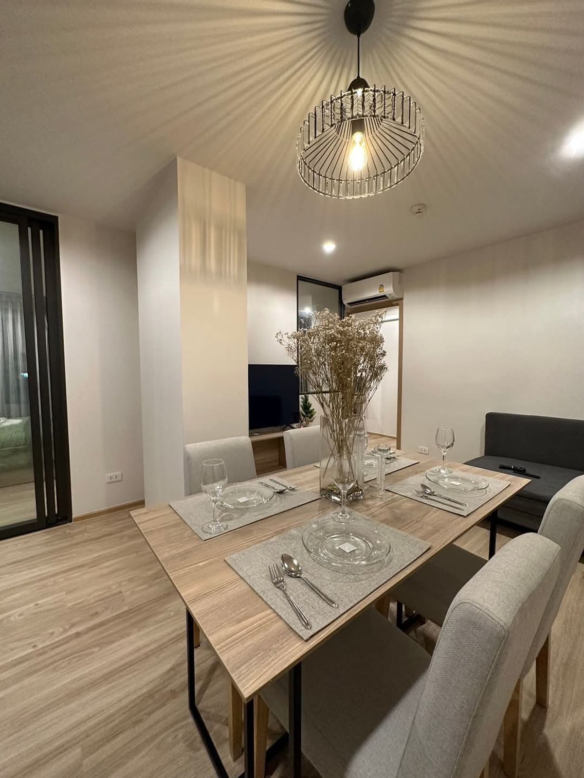 ให้เช่าคอนโดอ่อนนุช อุดมสุข : Low Rise Luxury Condominium in Sukhumvit area คอนโด 2 ห้องนอน ห้องสวย ราคาดีมากกก ไม่จองไม่ได้แล้ว Highlights Unit 