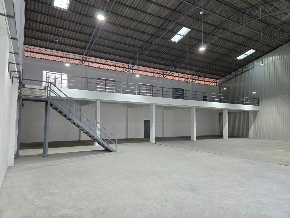 For RentWarehouseBang kae, Phetkasem : Warehouse rental/office Purple area, Petchkasem Road, Omnoi Subdistrict, Krathum Baen District, Samut Sakhon area 865 sq.m.