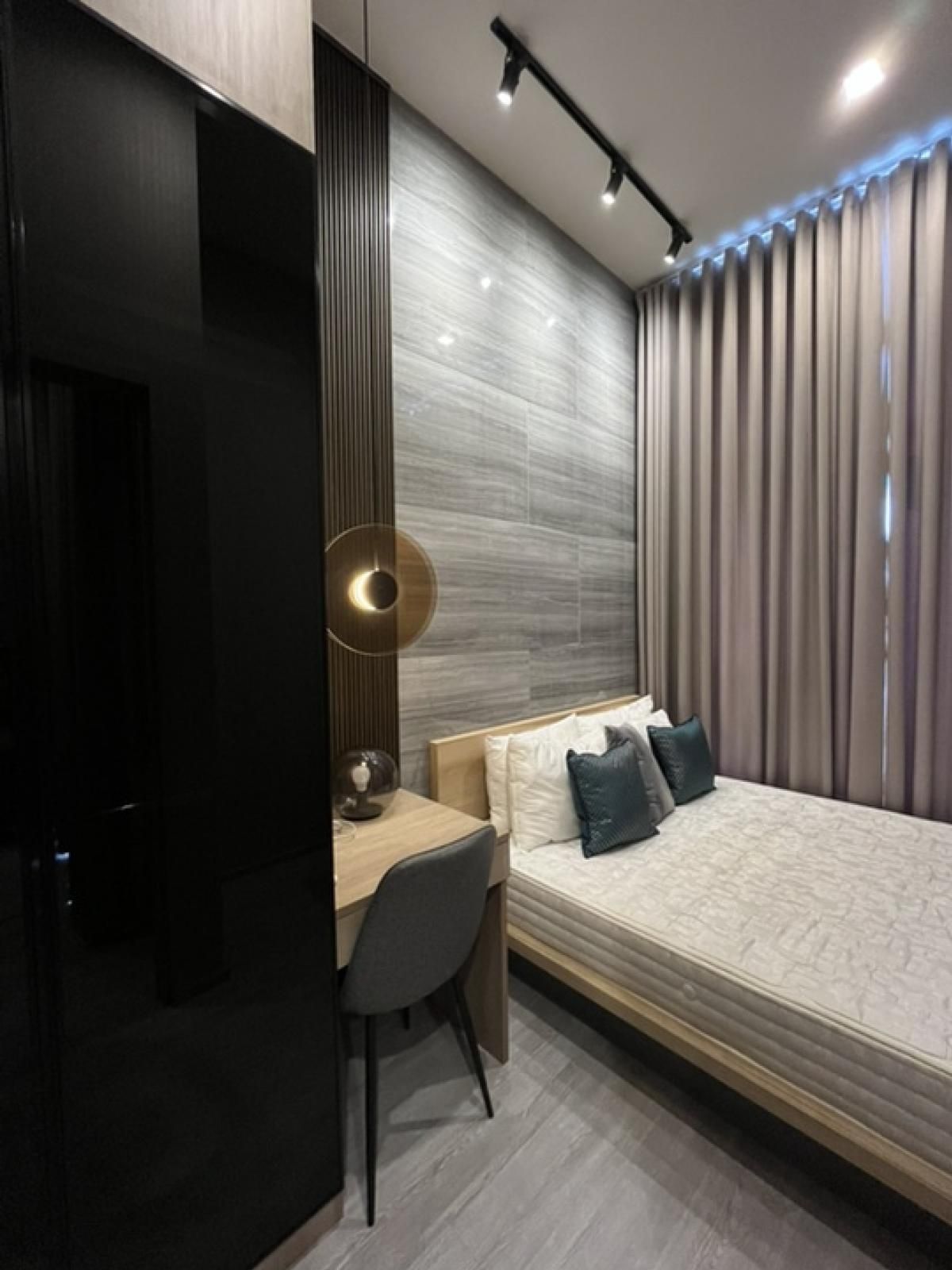For RentCondoOnnut, Udomsuk : Rent The Line Sukhumvit 101 Size 28 sqm. Next to BTS Punnawithi. Price 17,500 includes common values ​​🔥