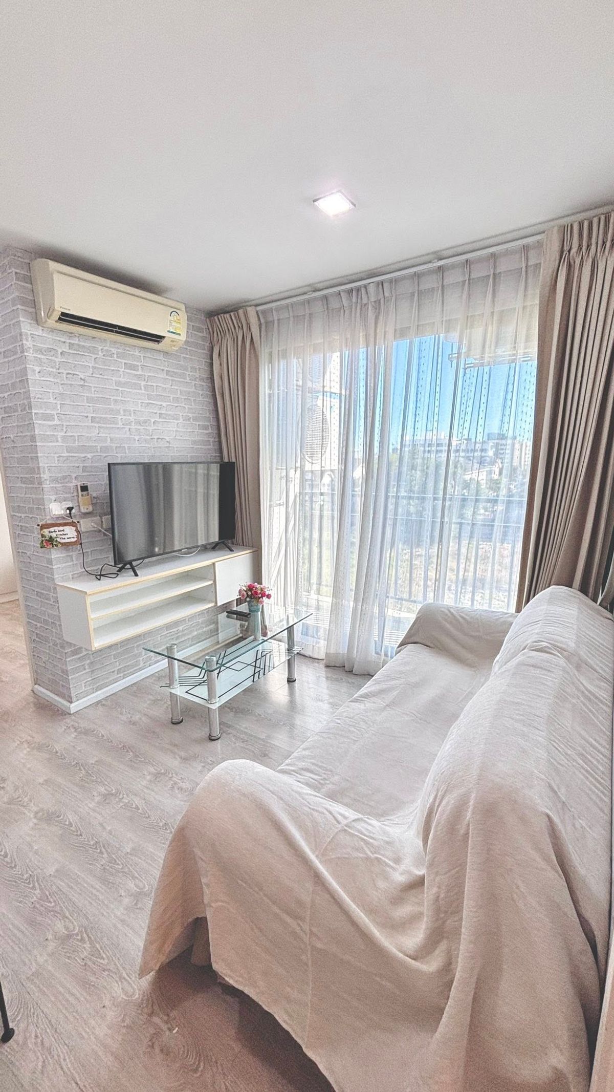 ให้เช่าคอนโดบางนา แบริ่ง ลาซาล : 🌺FOR RENT>> Pause Sukhumvit 107 🍀คอนโดตกแต่งพร้อมอยู่ 2 ห้องนอน  ชั้น 6 ใกล้ BTS แบริ่ง, ทางด่วนบางนา เดินทางสะดวกสบาย #LV-MO1749