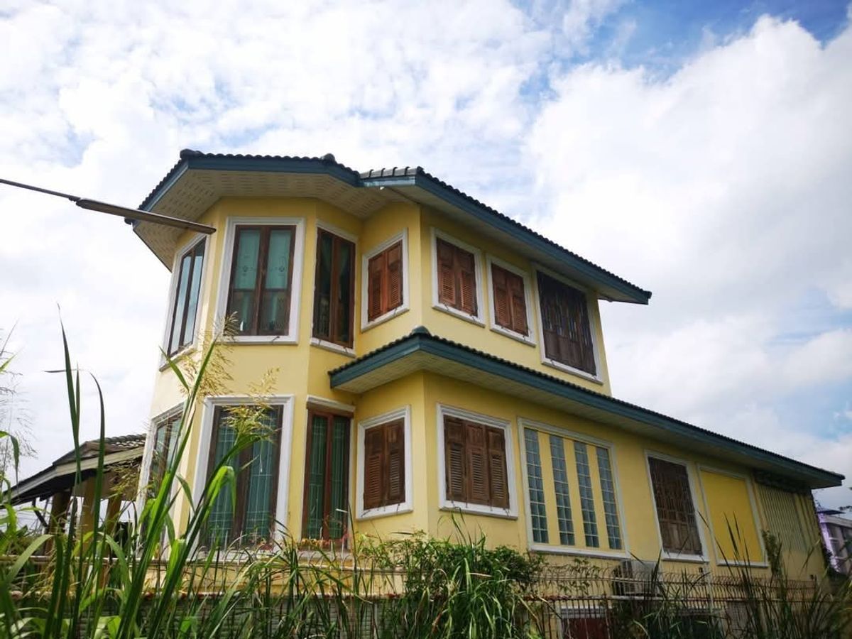 For SaleHousePathum Thani,Rangsit, Thammasat : The countryside, the most printed prisoner project, has more than 3 bedrooms, real teak wood.