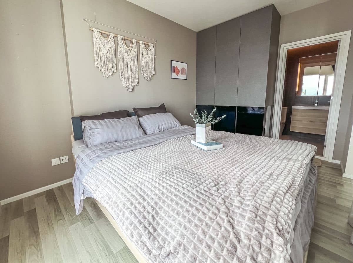 ขายคอนโดสาทร นราธิวาส : ขายด่วน 📍 The Key Sathorn - Charoenrat 📍 ติดถนนใหญ่พระราม 3, พระราม 4 และเจริญกรุง เพียง 800 เมตร 