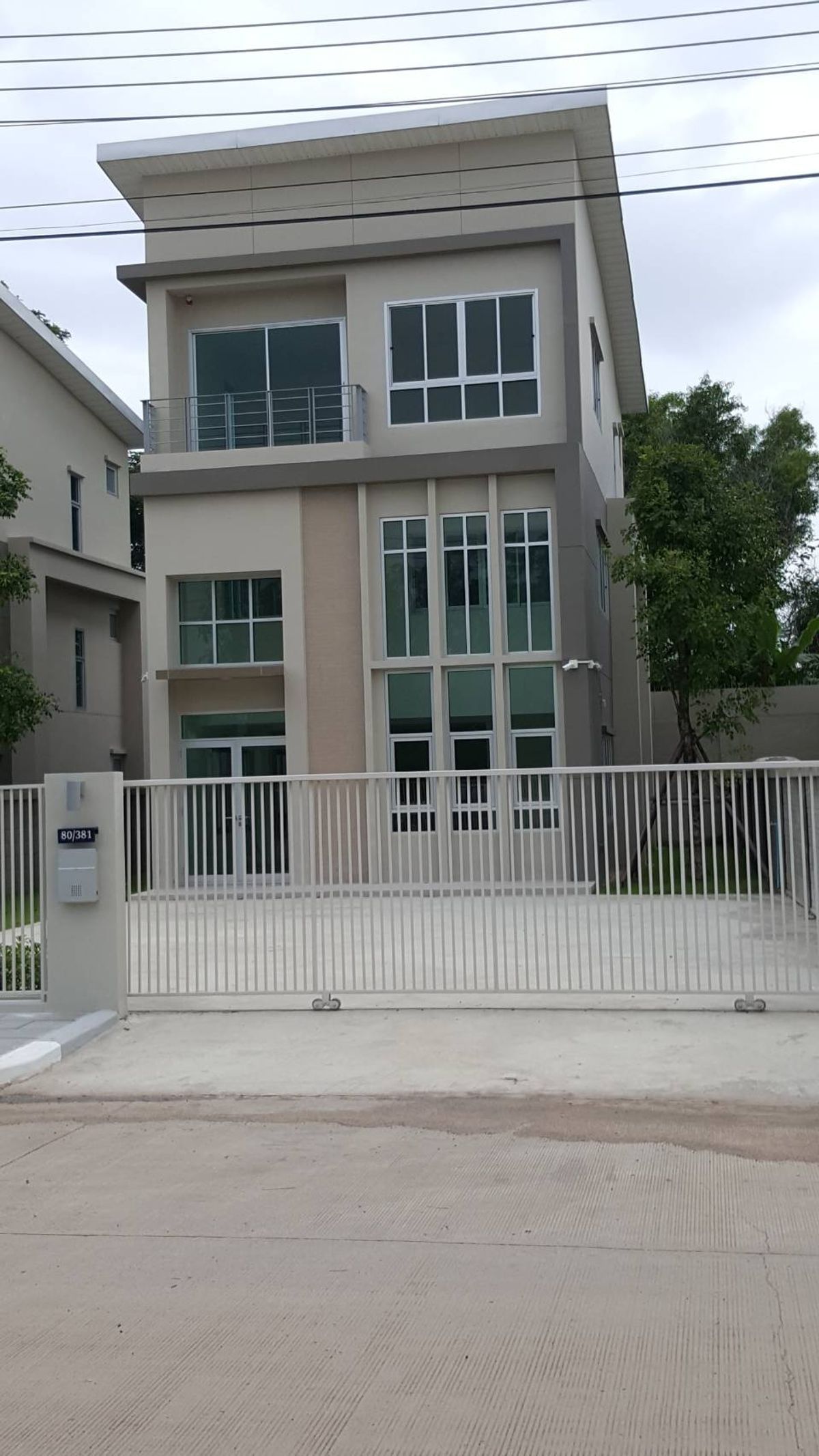 For RentHome OfficePathum Thani,Rangsit, Thammasat : Sell-rent, home office, Rangsit Bis Park