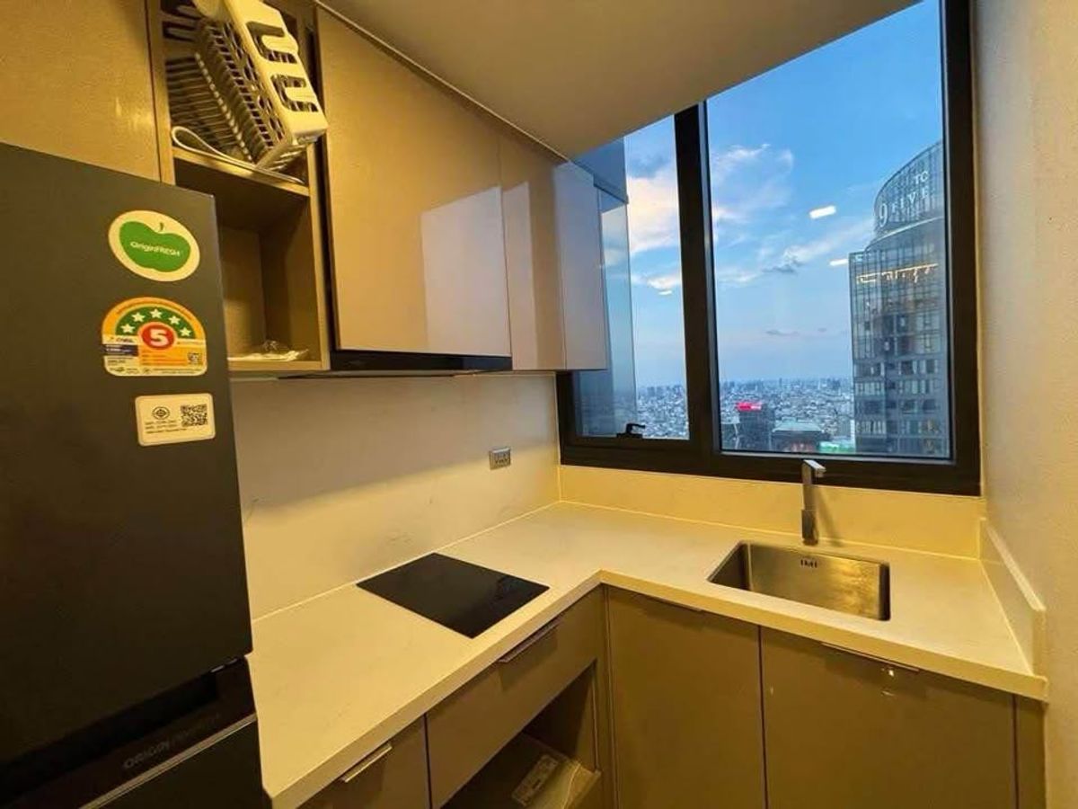 ให้เช่าคอนโดพระราม 9 เพชรบุรีตัดใหม่ RCA : คอนโด One9five Asoke-Rama9 เดินทางสะดวก ใกล้รถไฟฟ้าเอ็มอาที ห้องสวย เฟฟอร์นิเจอร์ครบ พร้อมอยู่ทันที!!