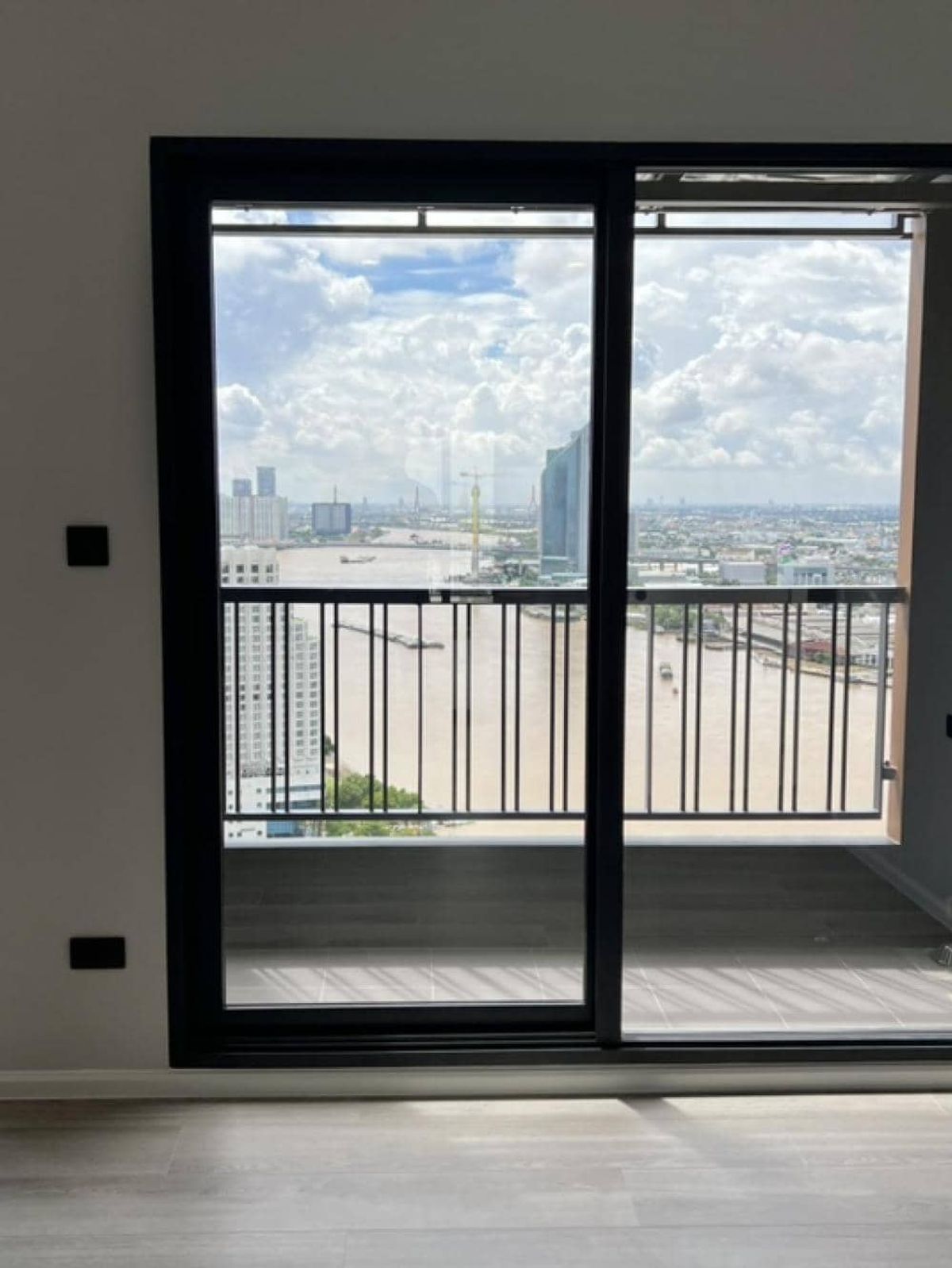 ขายคอนโดพระราม 3 สาธุประดิษฐ์ : ขายด่วน ✨ The Key Rama 3 ✨ 3 ห้องนอน 2 ห้องน้ำ ใกล้ BRT เจริญราษฎร์ 