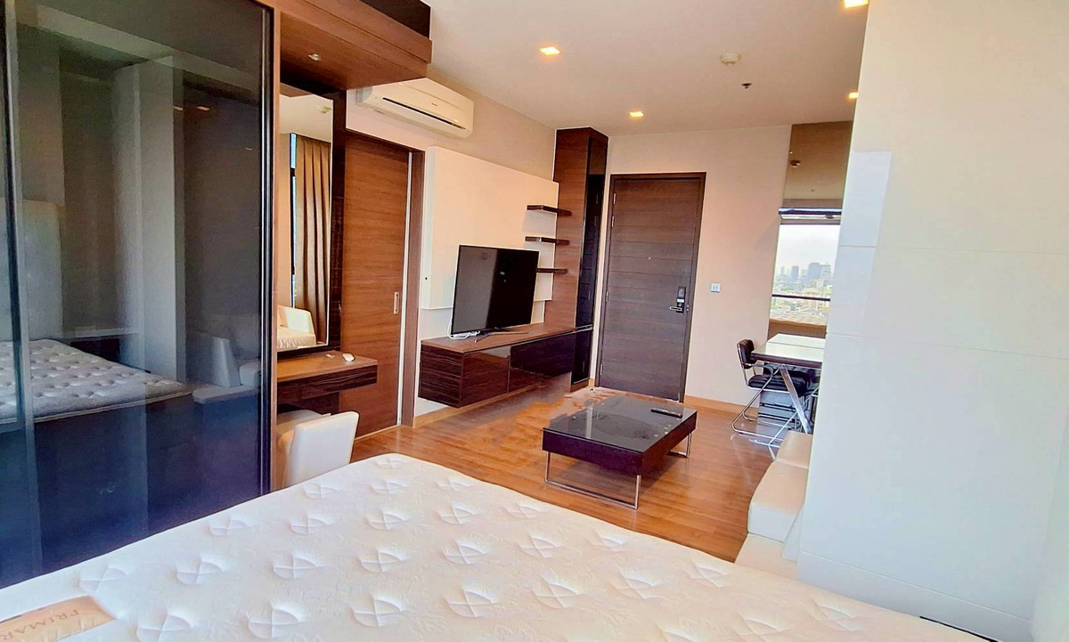 🔑 Ivy Ampio condo rental | Decorative rooms 🛋️ Good function  🍃 Ready immediately 🧳 Loading...