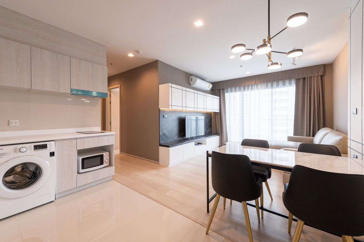 ให้เช่าคอนโดวิทยุ ชิดลม หลังสวน : (for rent) Life One Wireless 2ห้องนอน ติดถนนวิทยุ ใกล้ Central Embassy และ BTS เพลินจิต