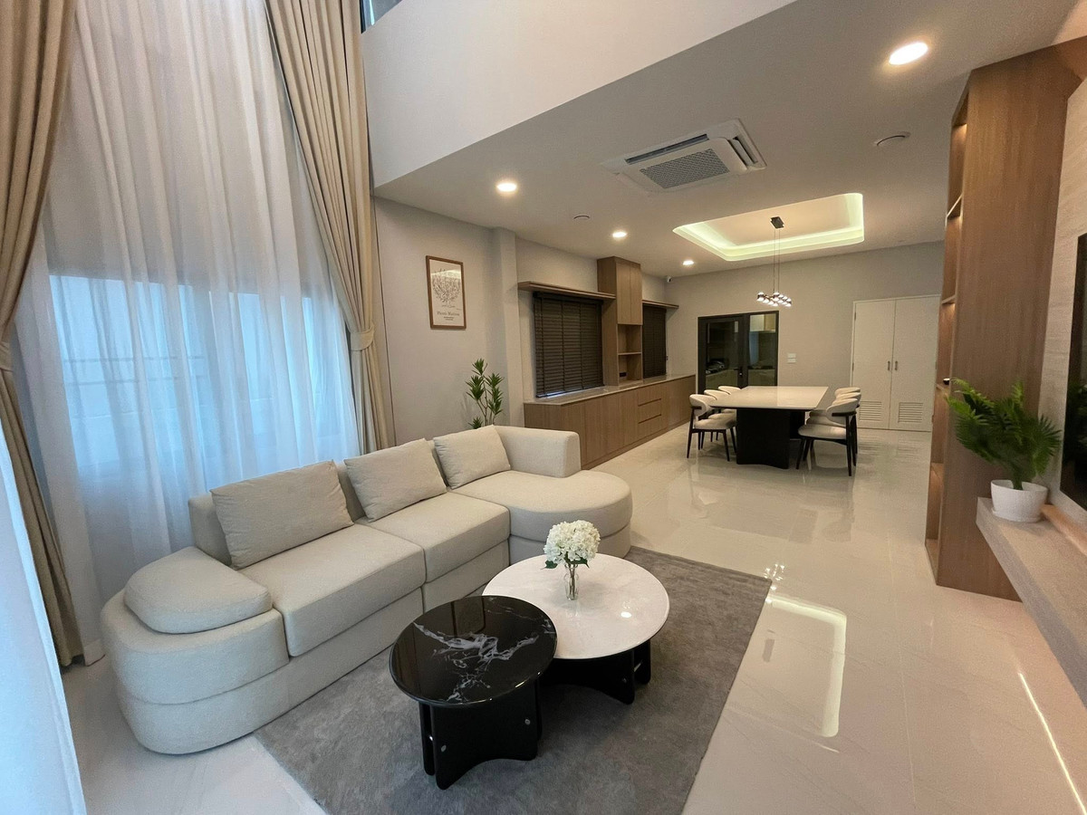 For RentHouseBangna, Bearing, Lasalle : Rent a new project The City, Bangna, 4 bedrooms, 5 bathrooms, Mega Bangna, PET Friendly.