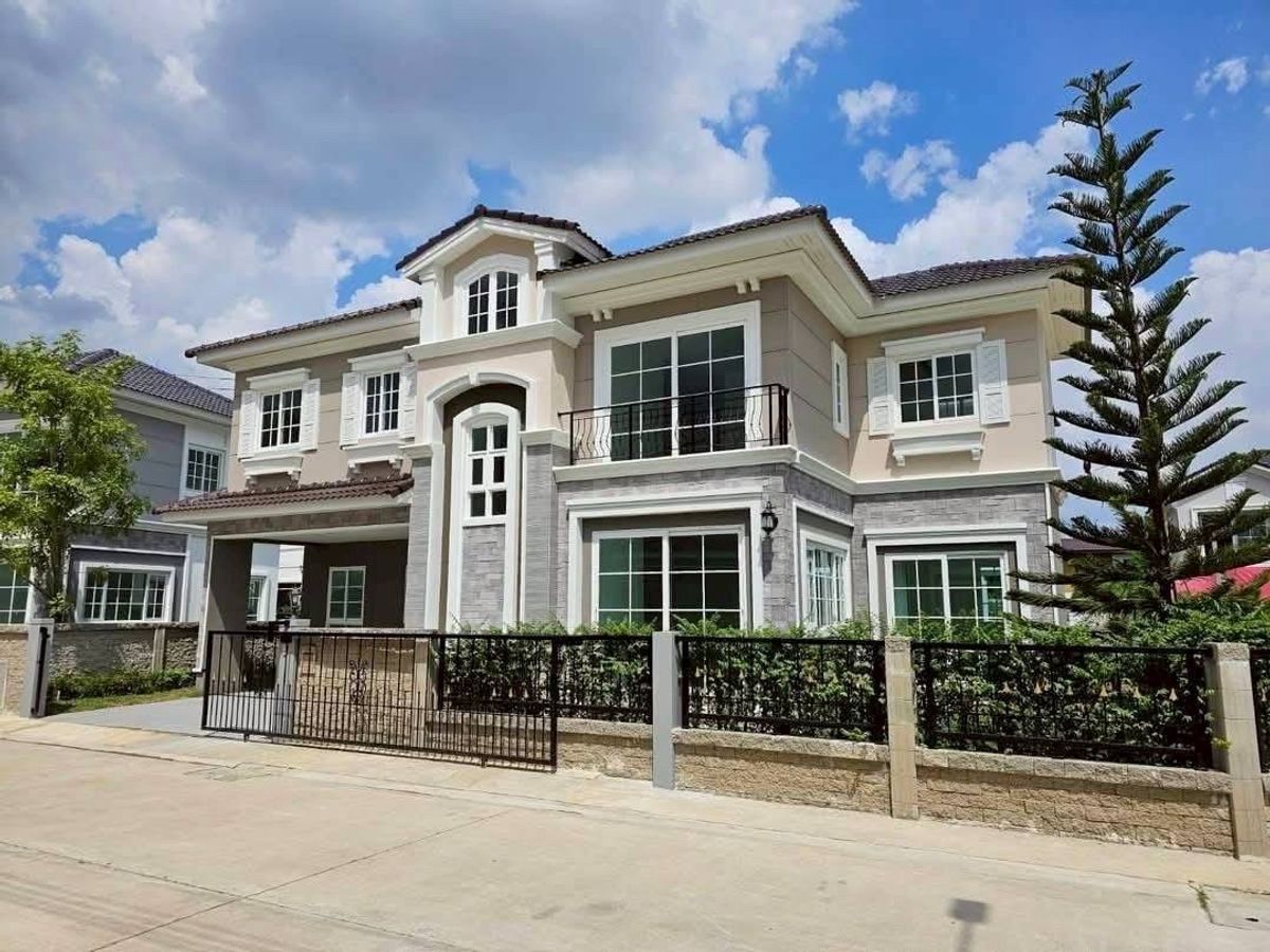 For RentHouseSamut Prakan,Samrong : ❤️🏡 Rent 100,000 baht, Golden Neo Sukhumvit-Laasalle Village, Sukhumvit 113🏡❤️