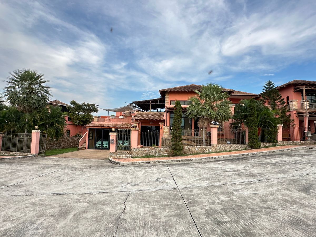 For RentHousePattaya, Bangsaen, Chonburi : House for rent in the Ampio Pattaya Village 38,000/month. Bang Lamung District Chon Buri Province