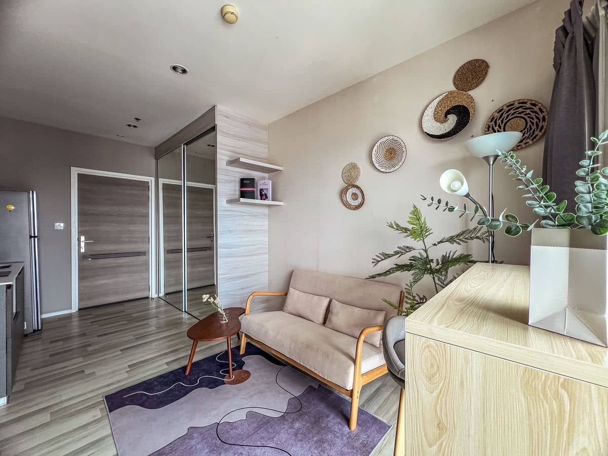 ขายคอนโดสาทร นราธิวาส : ขายด่วน 📍 The Key Sathorn - Charoenrat 📍 ติดถนนใหญ่พระราม 3, พระราม 4 และเจริญกรุง เพียง 800 เมตร 