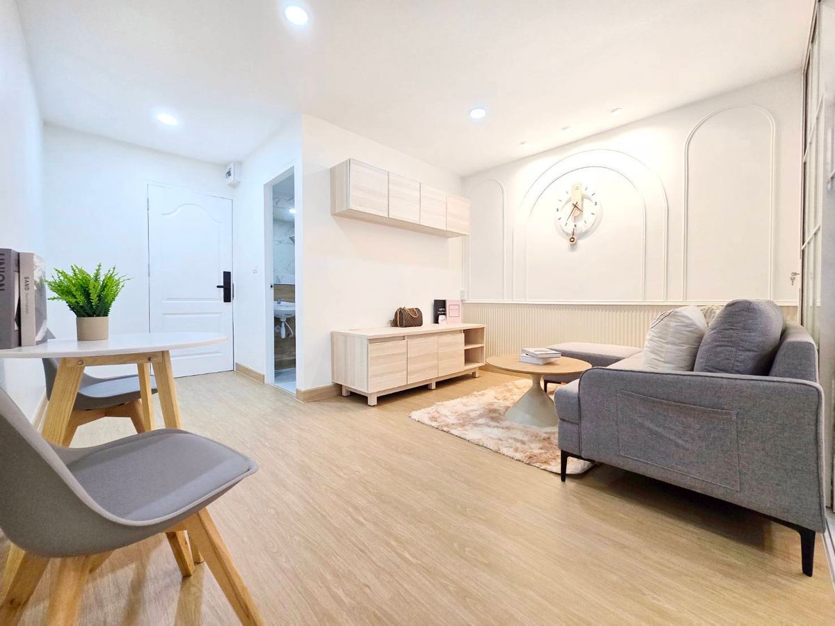 For SaleCondoBangna, Bearing, Lasalle : ✨️✨️𝐖𝐨𝐰 𝐖𝐨𝐰 𝐖𝐨𝐰 🌲🌲 🌲🌲️ Beautiful million, near BTS, Bang Na, separating the room, a special separate kitchen‼ ️ We wrote all 🌲🌲 Regent Home7/2) 🌲🌲 🌲🌲 🌲🌲