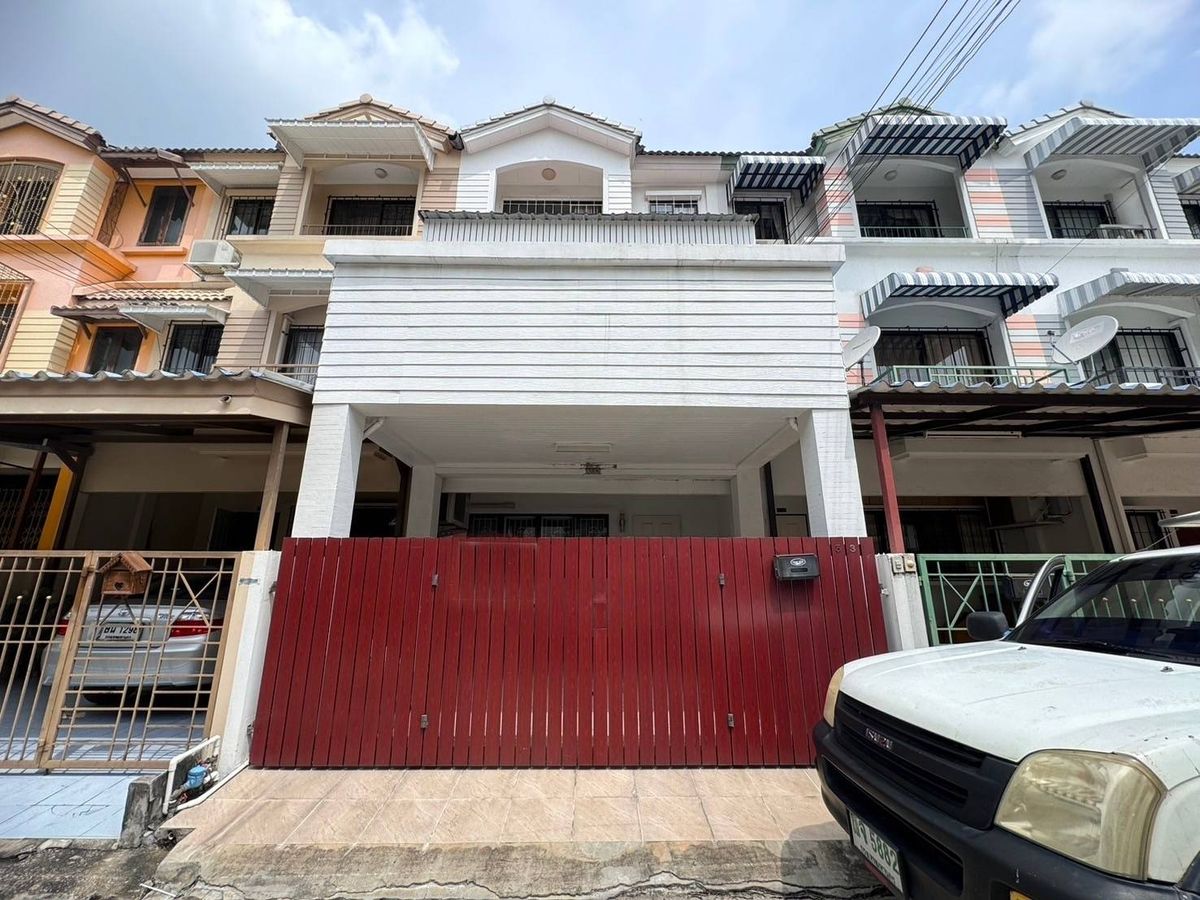 ให้เช่าทาวน์โฮมลาดกระบัง สุวรรณภูมิ : ให้เช่าทาวน์โฮม หมู่บ้านกลางเมือง ซอยพระรามเก้า43 (N.1452)
