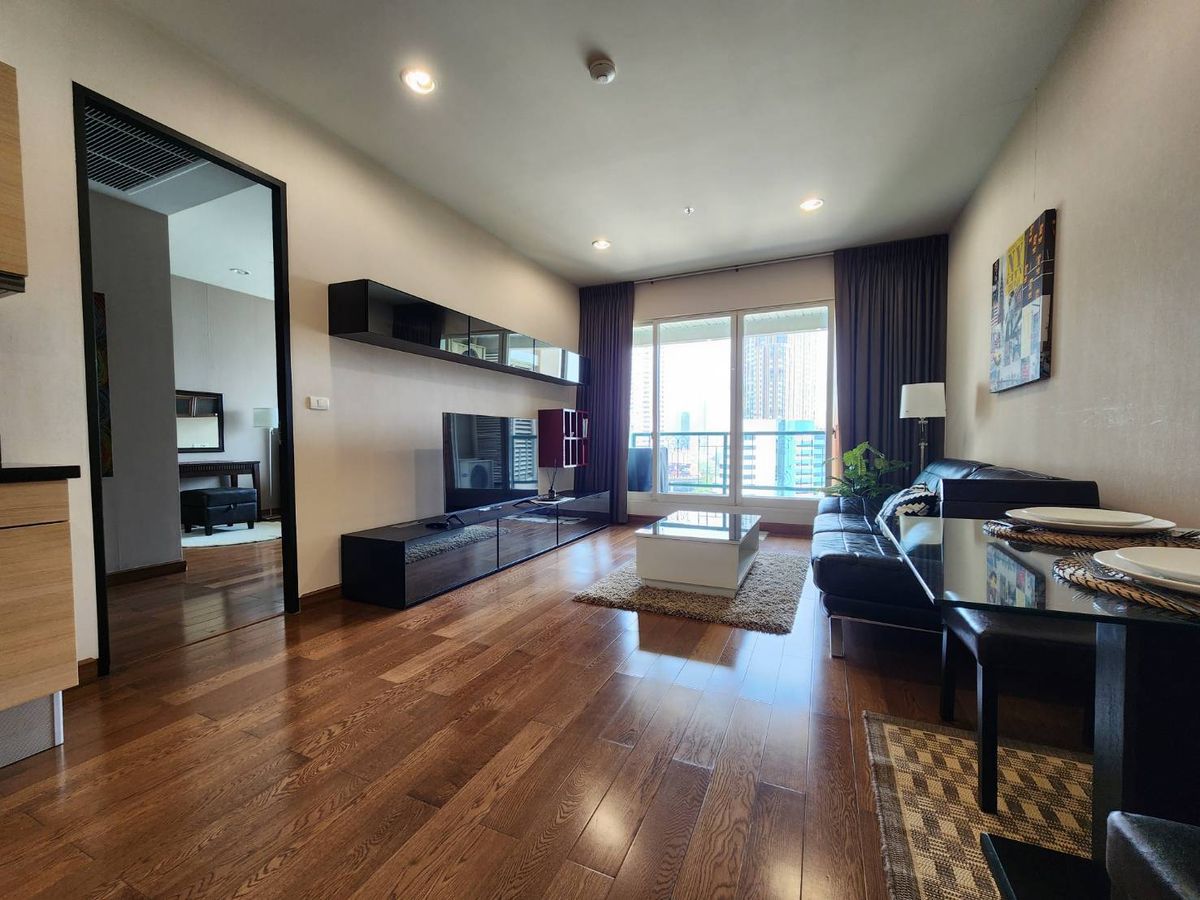 For RentCondoWitthayu, Chidlom, Langsuan, Ploenchit : 1 bed 1 bath 68 sqm condo at The Address Chidlom for rent 38,000THB per month, Chit Lom BTS station