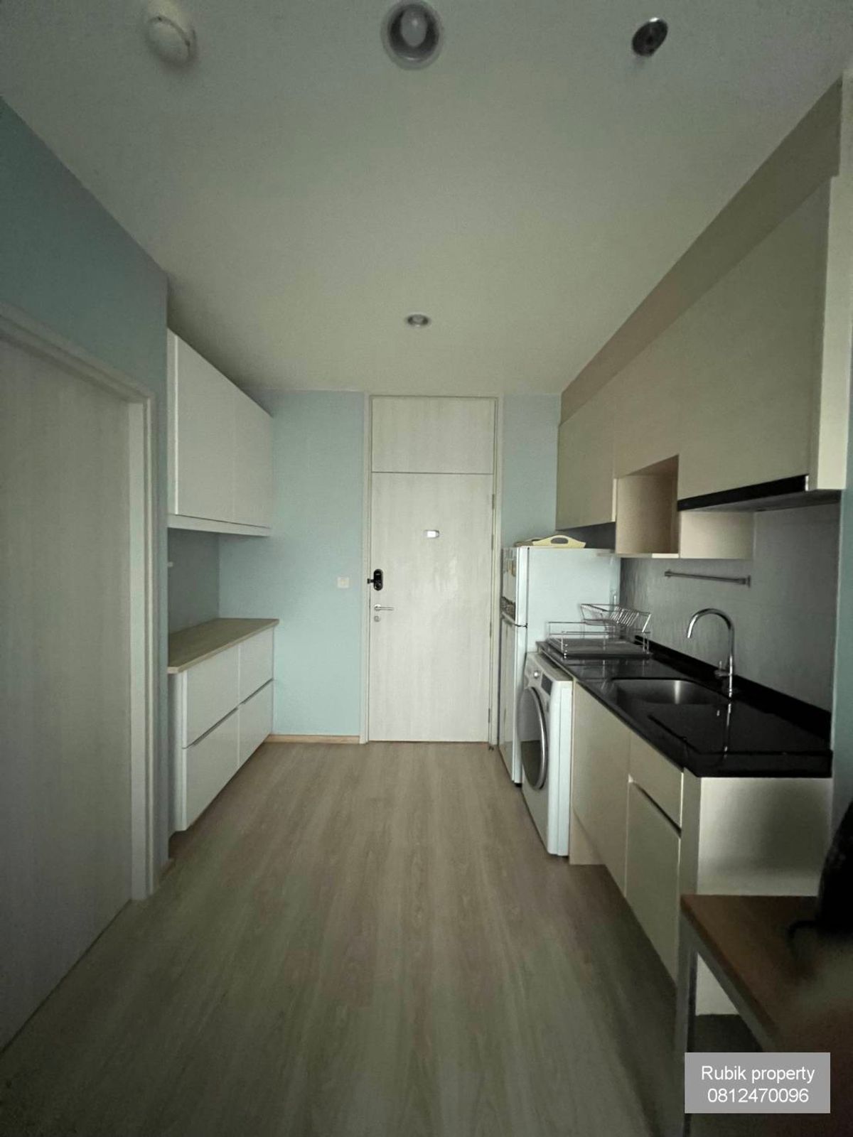 ให้เช่าคอนโดรัชดา ห้วยขวาง : 🏙️ For Rent: Noble Revolve Ratchada 1 (RB716)