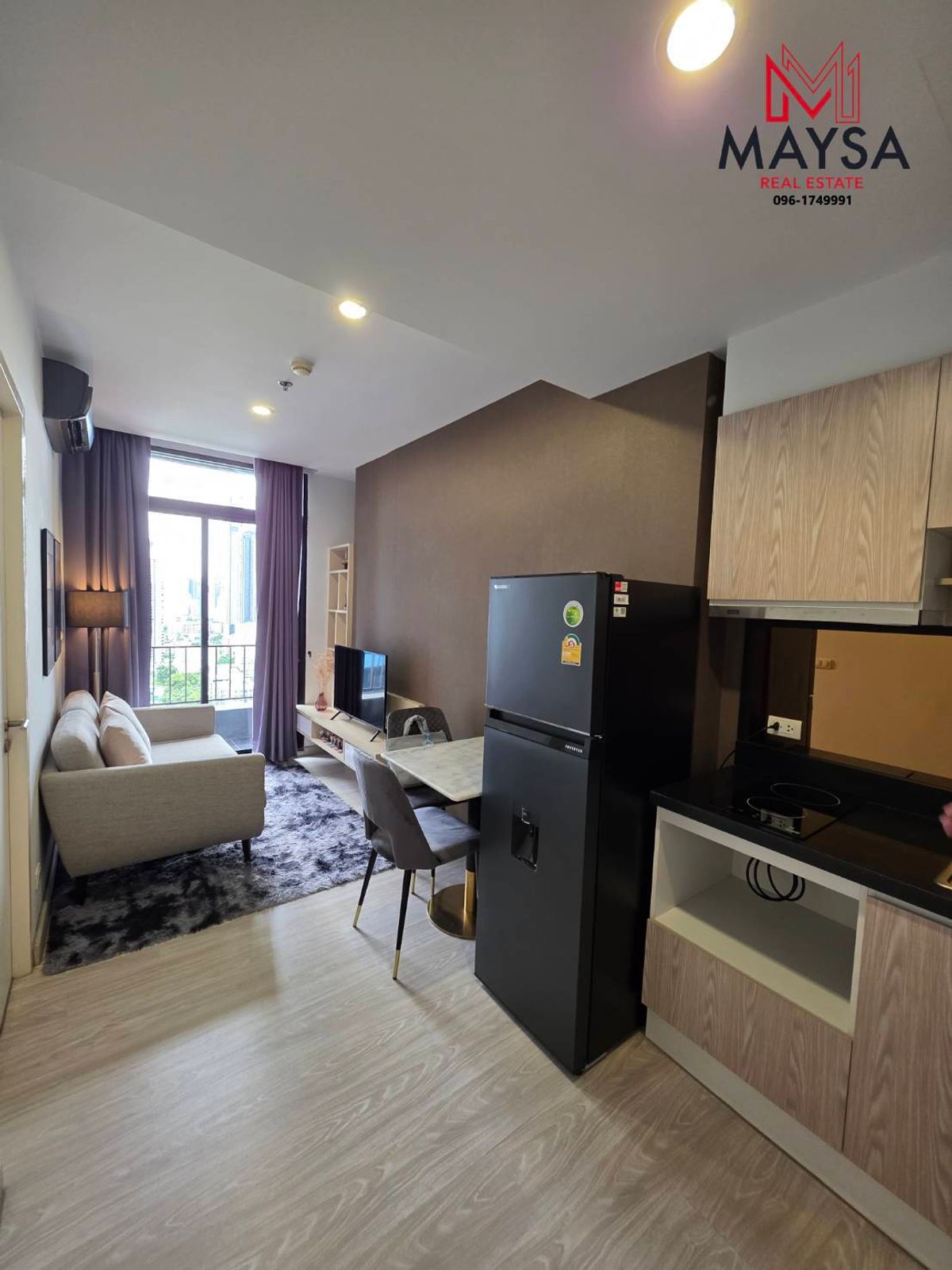 For RentCondoSukhumvit, Asoke, Thonglor : 🏠 Rental luxury condo Sukhumvit 63 (Ekkamai) 🎉 Near BTS Thonglor 3.5 km. Beautiful room, furniture and electrical appliances. Ready to move in.