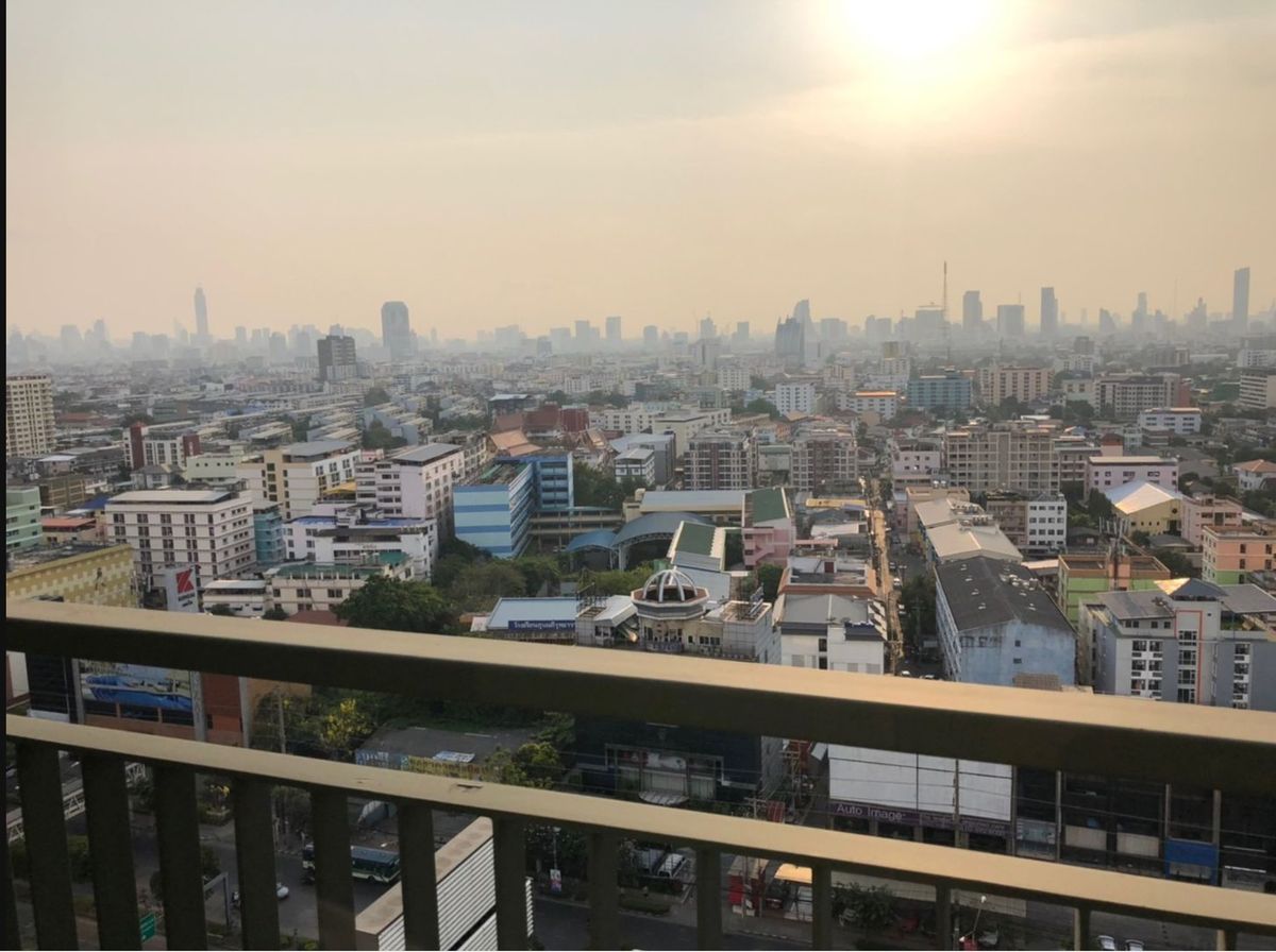 For RentCondoRatchadapisek, Huaikwang, Suttisan : Urgent rent !! Life Ratchadapisek 2 bedrooms, 2 bathrooms, corner rooms