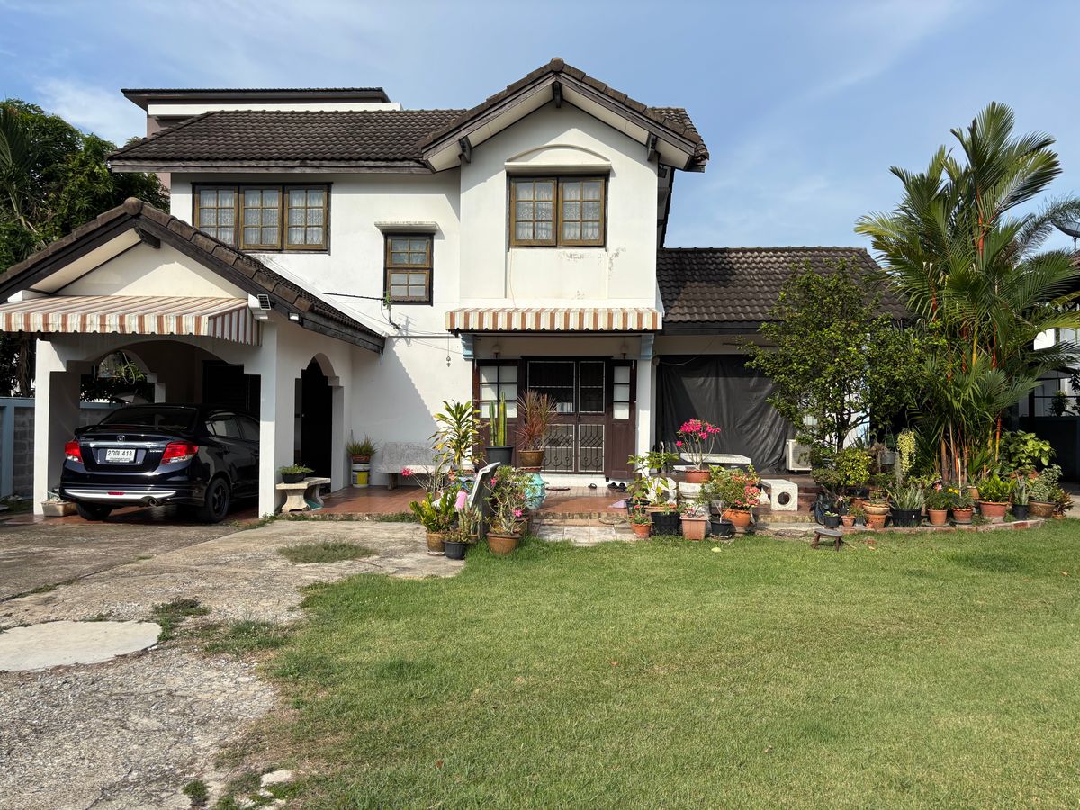 For SaleHouseOnnut, Udomsuk : House for sale with land, Sukhumvit 93, Soi Pueng Mi 46