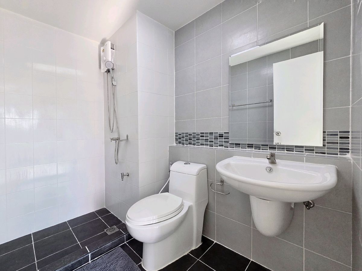 For SaleCondoLadkrabang, Suwannaphum Airport : ✨️ Want a condo, corner room, function, complete with a comfortable price? Must be here! ✨️ D-Onnut-Suvarnabhumi Condo (𝐃 𝐂𝐨𝐧𝐝𝐨 𝐎𝐧𝐧𝐮𝐭-𝐒𝐮𝐯𝐚𝐫𝐧𝐚𝐛𝐡𝐮𝐦𝐢) ✨️