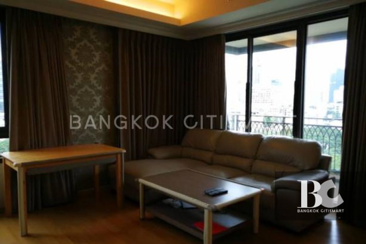 For RentCondoWitthayu, Chidlom, Langsuan, Ploenchit : (For Rent) PRIVE by Sansiri near the Ploenchit BTS BTS and BTS Chidlom