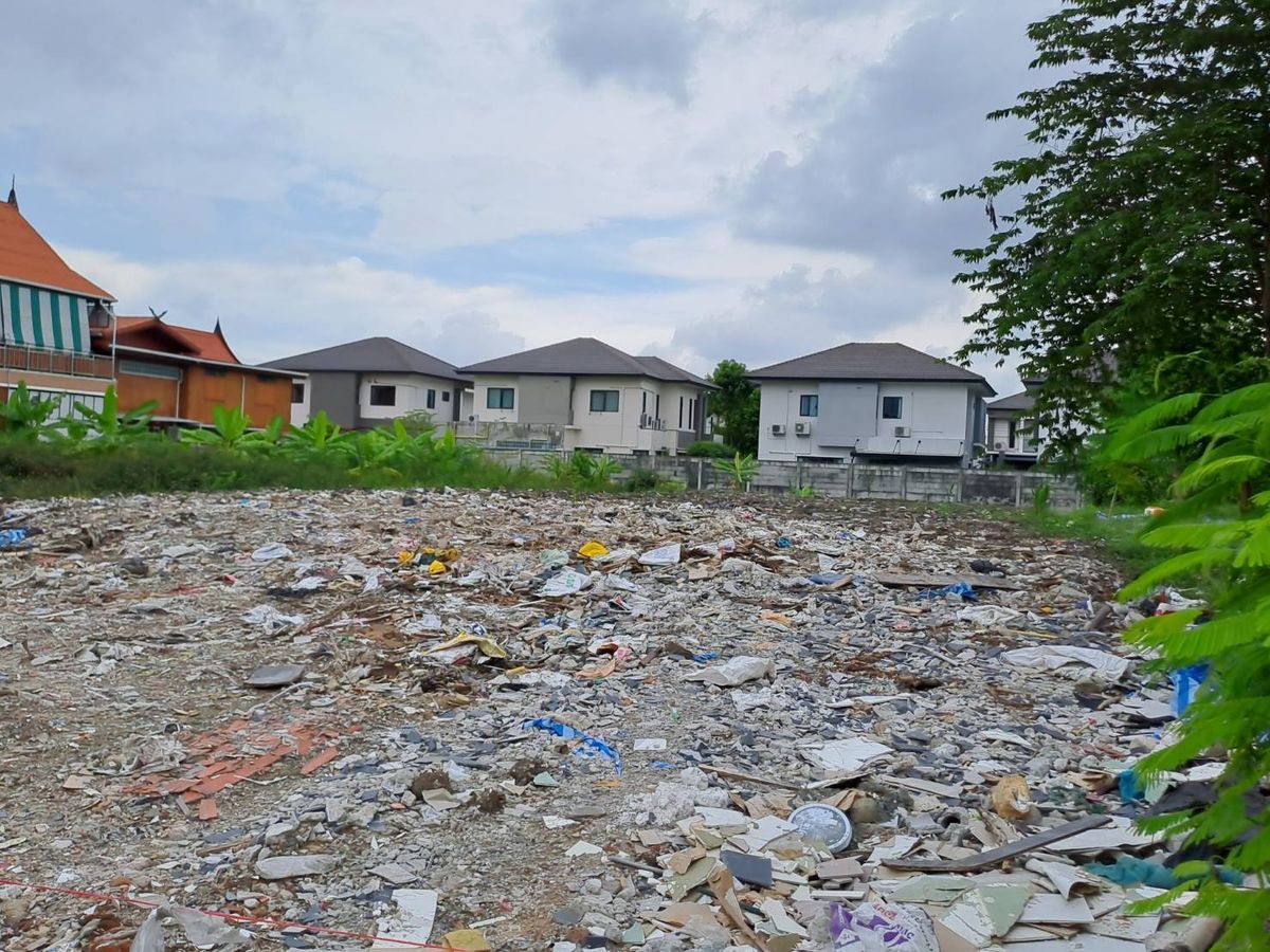 ขายที่ดินลาดกระบัง สุวรรณภูมิ : ที่ดินเปล่า 266 ตร.ว. ซอยพัฒนาการ 97 / (ขาย), Land 266 sq.w. Soi Phatthanakan 97 / (SALE) FON048