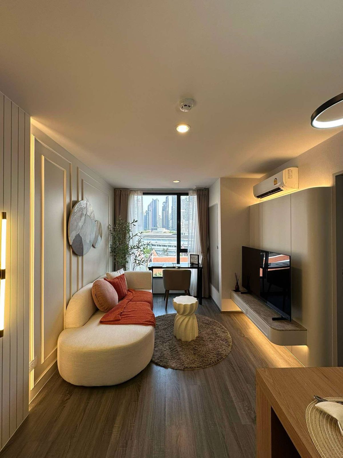 ให้เช่าคอนโดสุขุมวิท อโศก ทองหล่อ : * Cant co * 🏡Cozy 1 Bedroom Unit For RENT @IDEO Mobi Sukhumvit 40 🏡