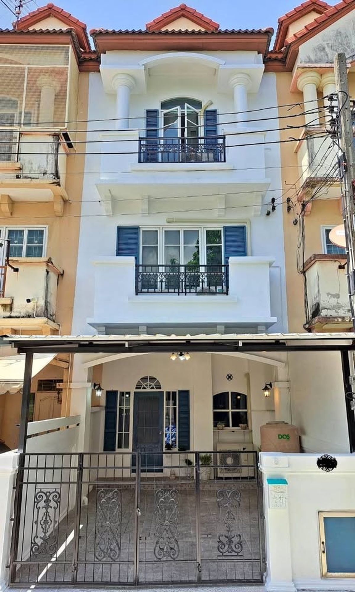 ให้เช่าบ้านแจ้งวัฒนะ เมืองทอง : ให้เช่าทาวน์โฮมออฟฟิศสไตล์ฝรั่งเศส 3.5 ชั้น 200 ตร.ม. ย่าน ปากเกร็ด นนทบุรี