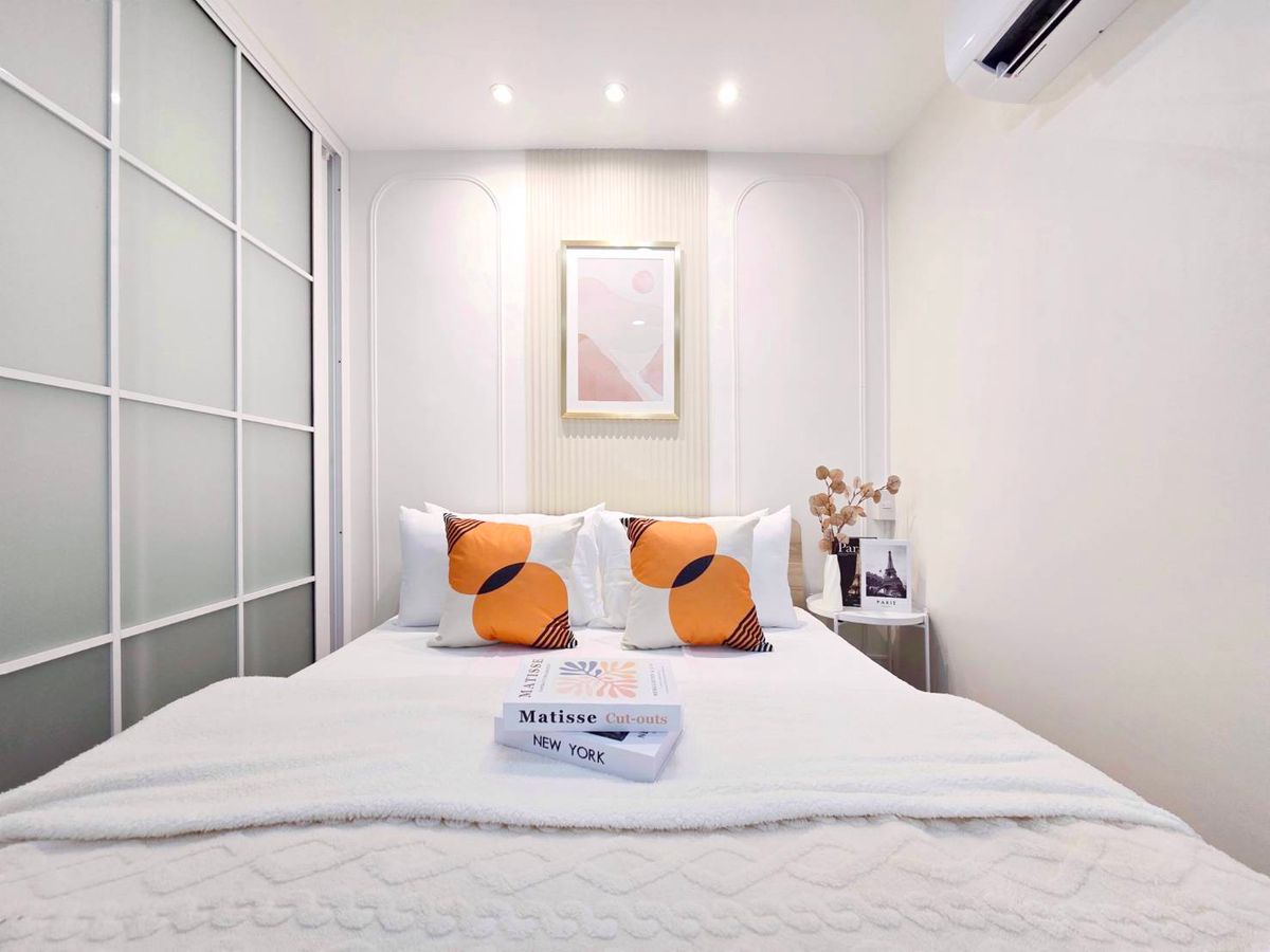 For SaleCondoBangna, Bearing, Lasalle : ✨️✨️𝐖𝐨𝐰 𝐖𝐨𝐰 𝐖𝐨𝐰 🌲🌲 🌲🌲️ Beautiful million, near BTS, Bang Na, separating the room, a special separate kitchen‼ ️ We wrote all 🌲🌲 Regent Home7/2) 🌲🌲 🌲🌲 🌲🌲