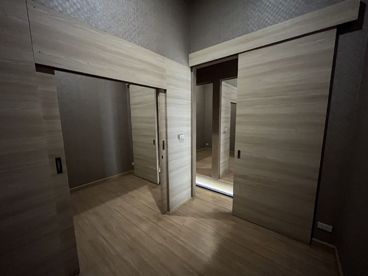 ให้เช่าร้านค้า/ตลาดนัดสุขุมวิท อโศก ทองหล่อ : ปล่อยเช่า พื้นที่ ชั้น G ขนาด 115 ตารางเมตร ซอยสุขุมวิท 39 พร้อมพงษ์ มีที่จอดรถเยอะ ฟรีค่าส่วนกลาง รับพิจารณาทุกธุรกิจ 