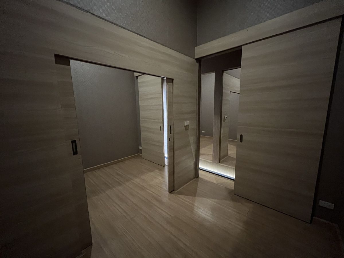 ให้เช่าร้านค้า/ตลาดนัดสุขุมวิท อโศก ทองหล่อ : ปล่อยเช่า พื้นที่ ชั้น G ขนาด 115 ตารางเมตร ซอยสุขุมวิท 39 พร้อมพงษ์ มีที่จอดรถเยอะ ฟรีค่าส่วนกลาง รับพิจารณาทุกธุรกิจ 