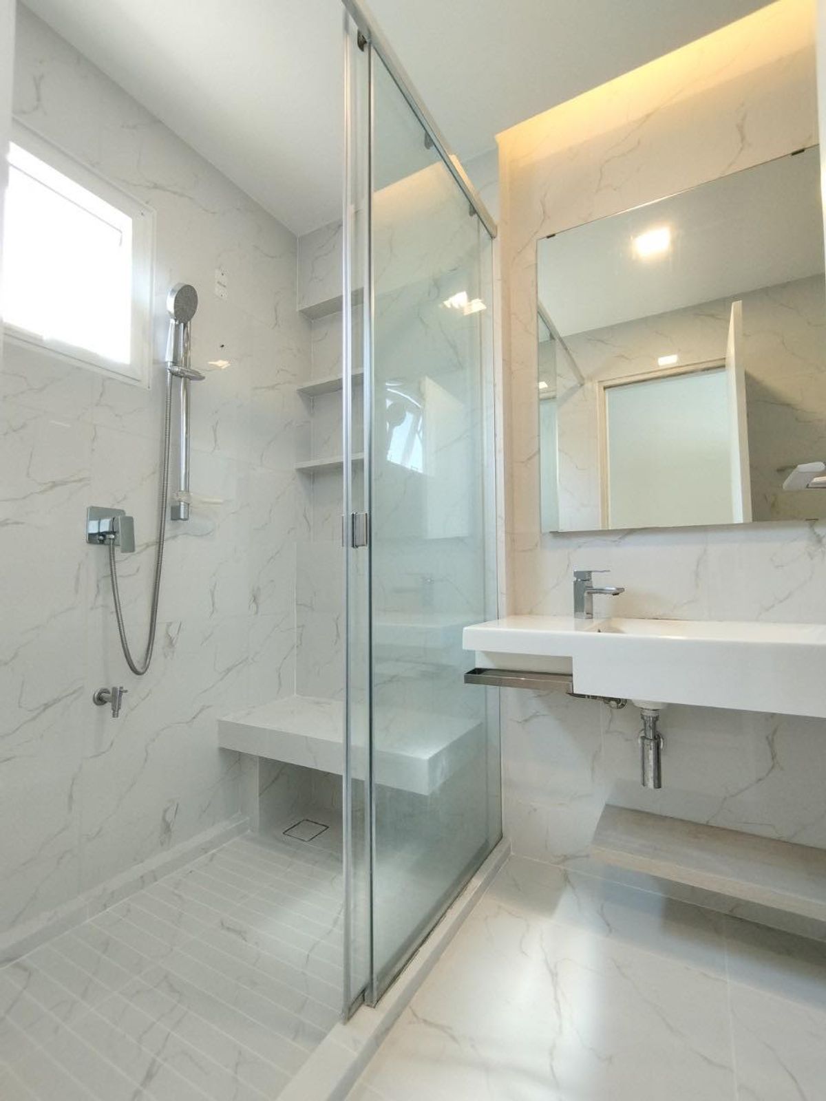 For RentHouseLadkrabang, Suwannaphum Airport : 🏡 New house for rent in the decay of Bangna-Ring, beautiful, clean, clear, with Airplus² air purifier near the international school & mega bangna