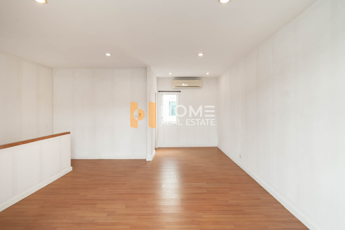 ขายทาวน์โฮมลาดกระบัง สุวรรณภูมิ : Rare Item! หลังที่ส่วนตัวที่สุดในโครงการ 🏠 ขายด่วน! The Metro พระราม 9 - หน้าบ้านไม่ชนใคร! ✨ เดอะ เมทโทร พระราม 9 / 3 ห้องนอน (ขาย), The Metro Rama 9 / 3 Bedrooms (FOR SALE) FON057